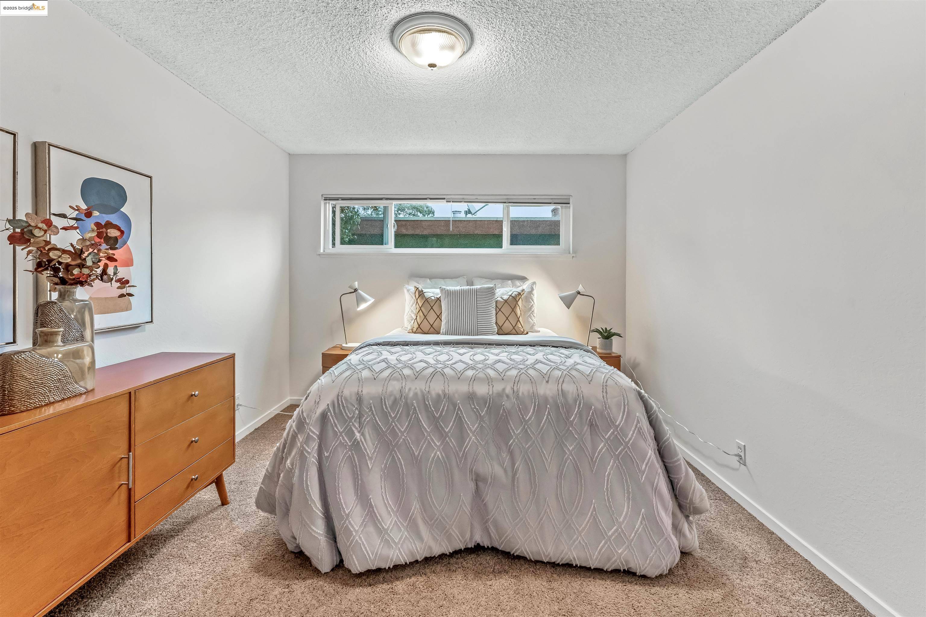 Piedmont, CA 94611,389 Somerset Rd