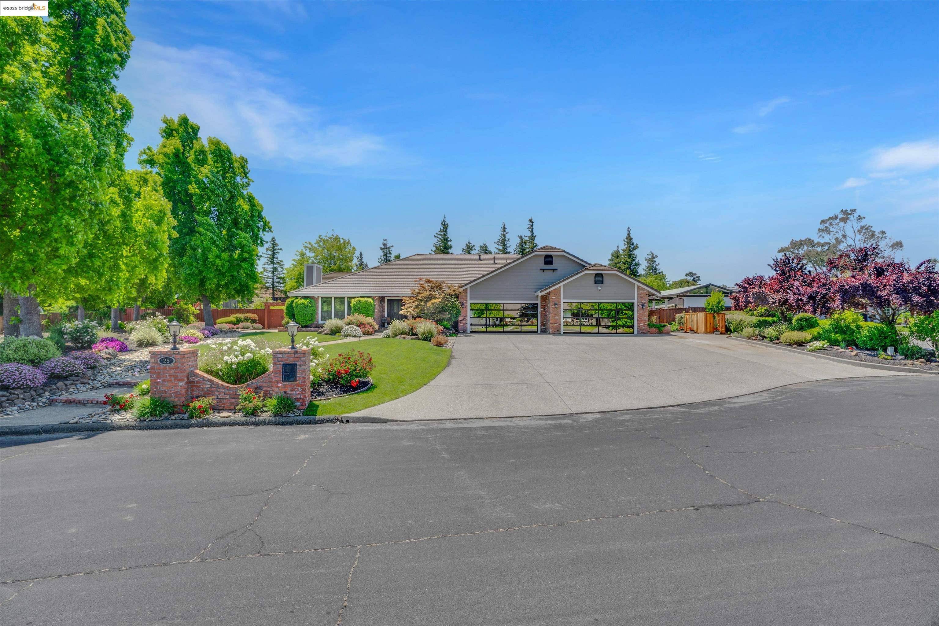 Oakley, CA 94561,25 Madeira Ct