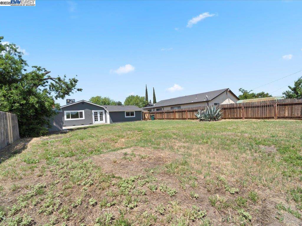 Stockton, CA 95205,2446 E 9th