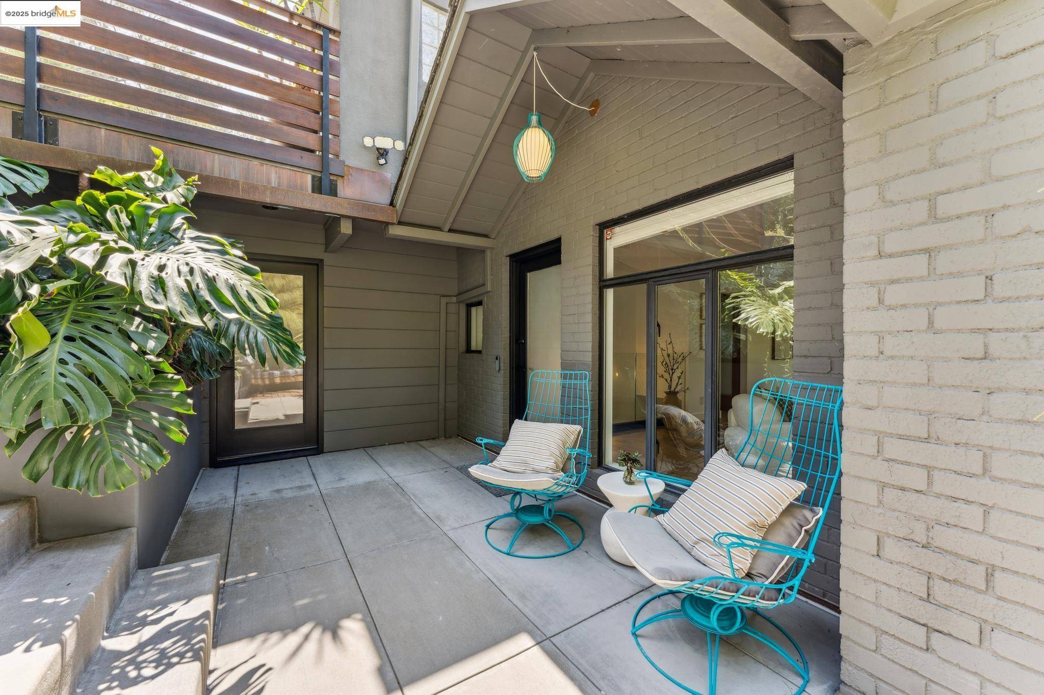 Oakland, CA 94611,6353 Westover Drive