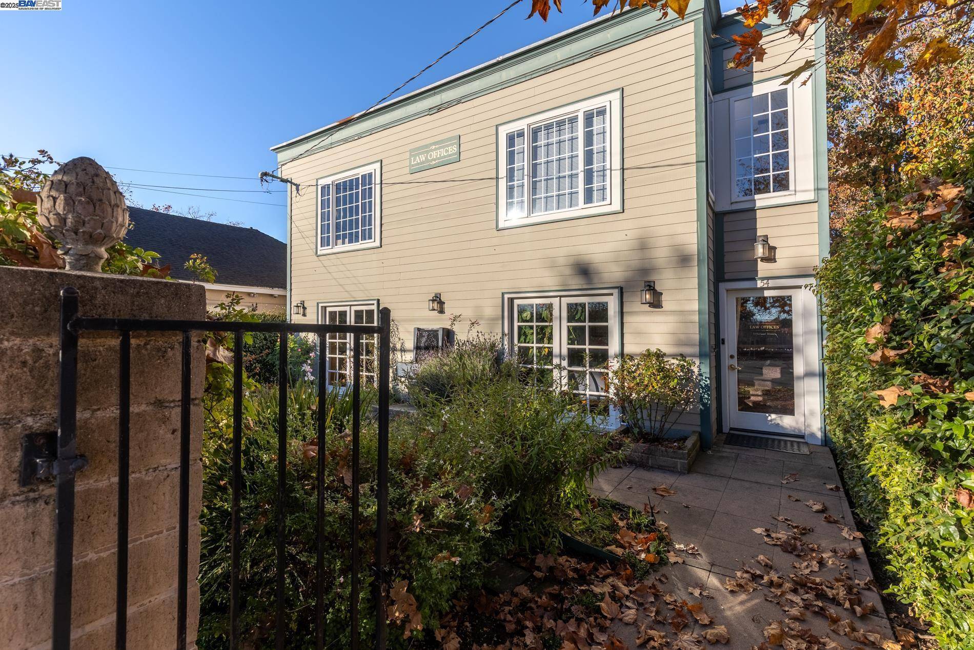Richmond, CA 94801,54 Railroad Ave