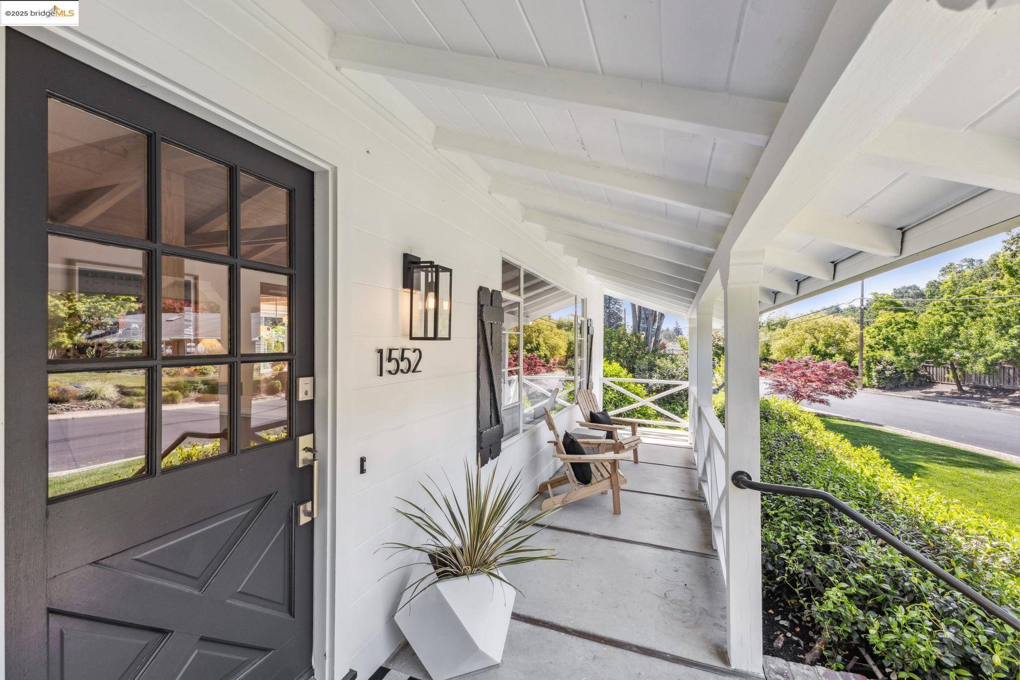 Lafayette, CA 94549,1552 Silver Dell Rd