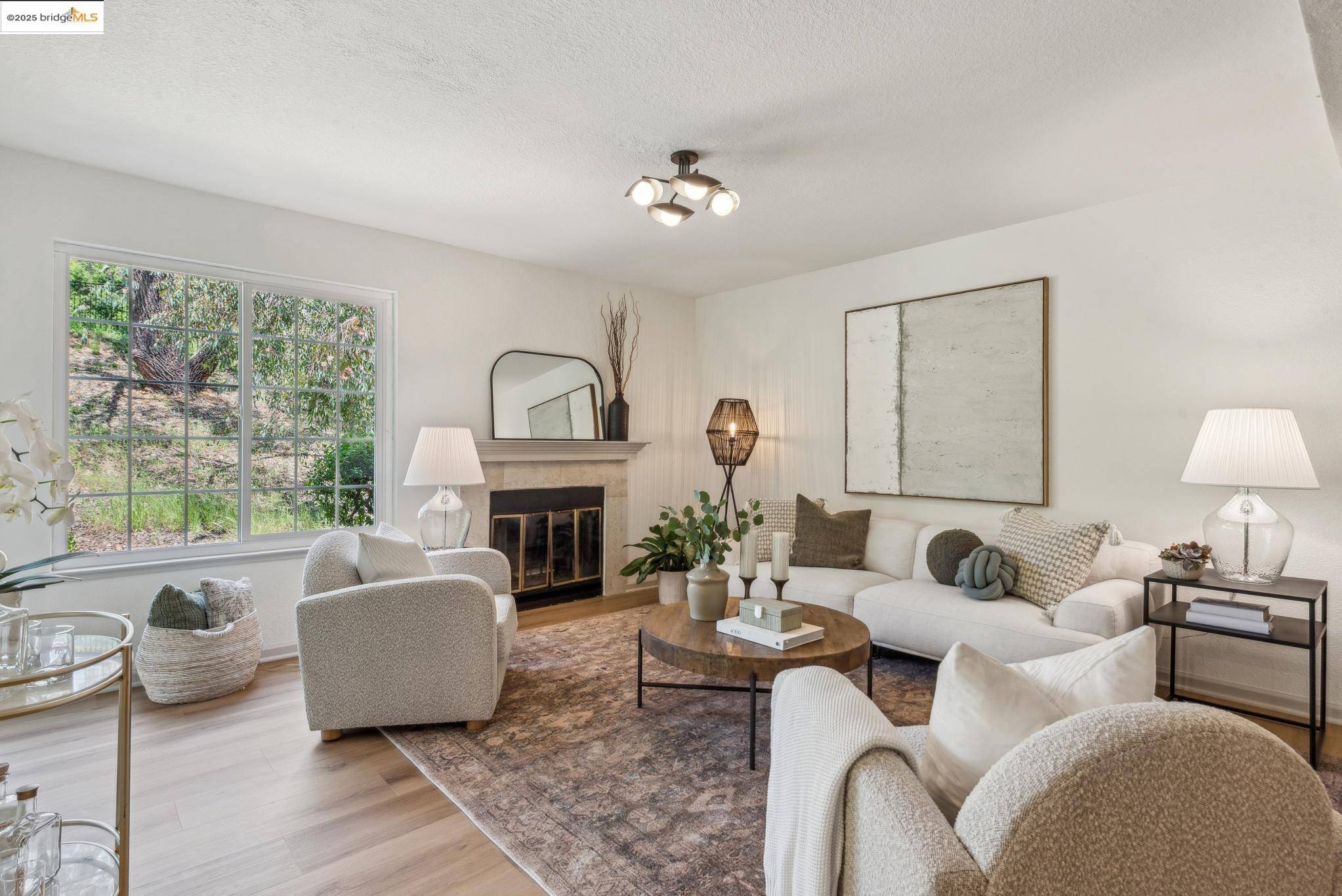 Oakland, CA 94605,635 Canyon Oaks Dr #B