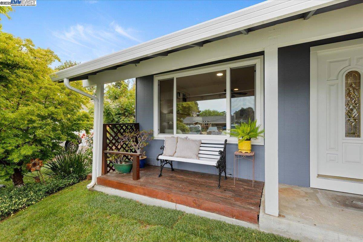 Fremont, CA 94555,34264 Atteridge Pl