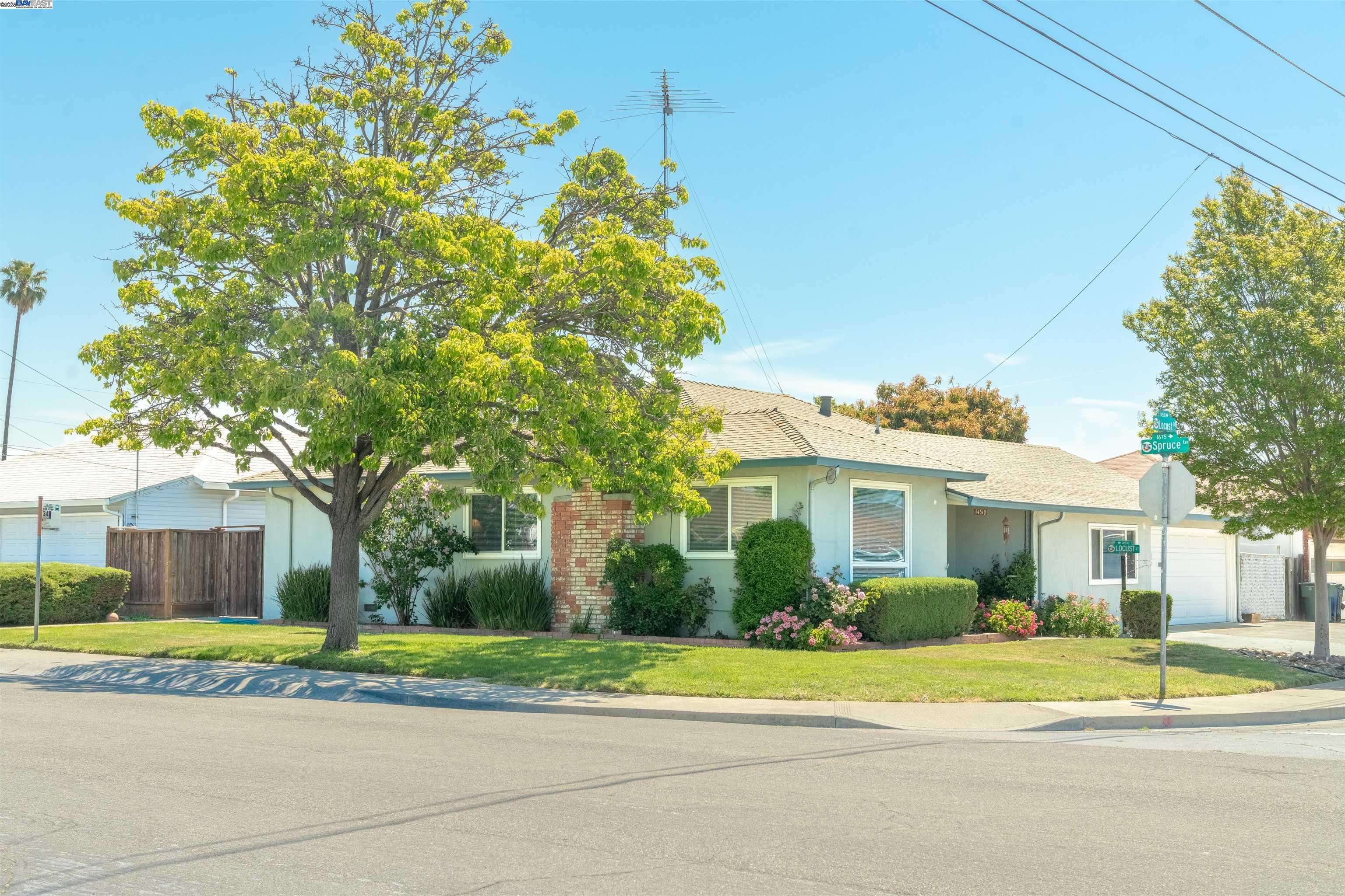 San Leandro, CA 94579,14510 Locust St