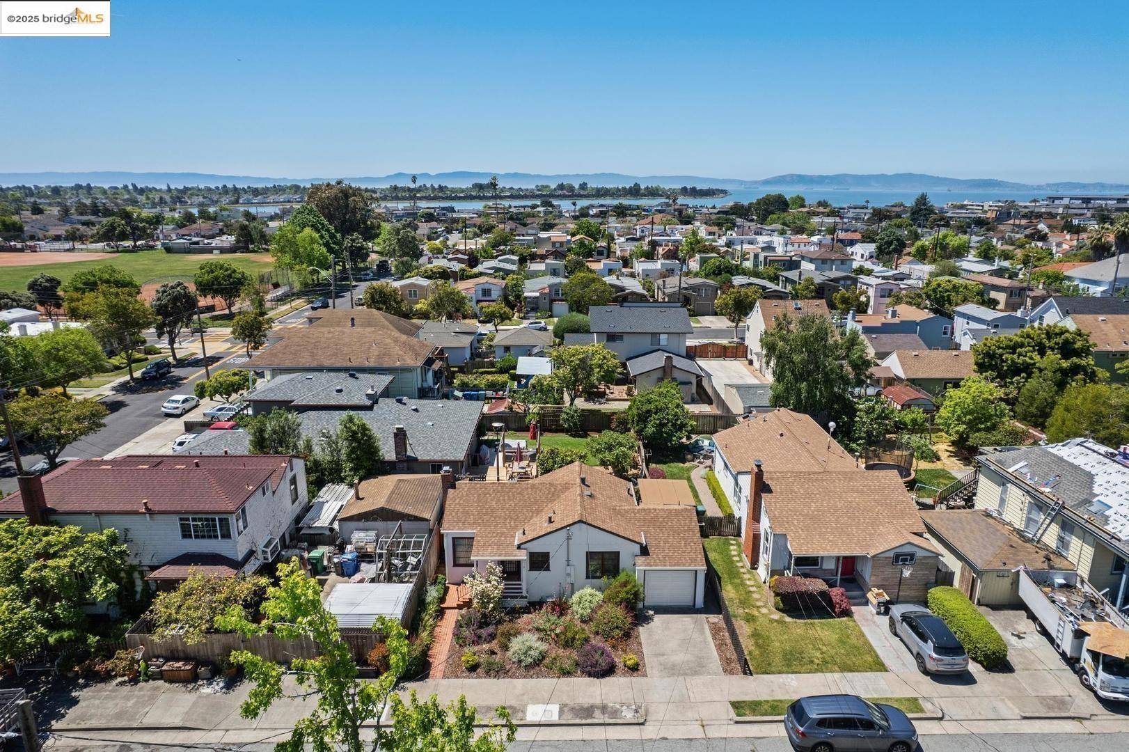 Alameda, CA 94501,2838 Fillmore ST