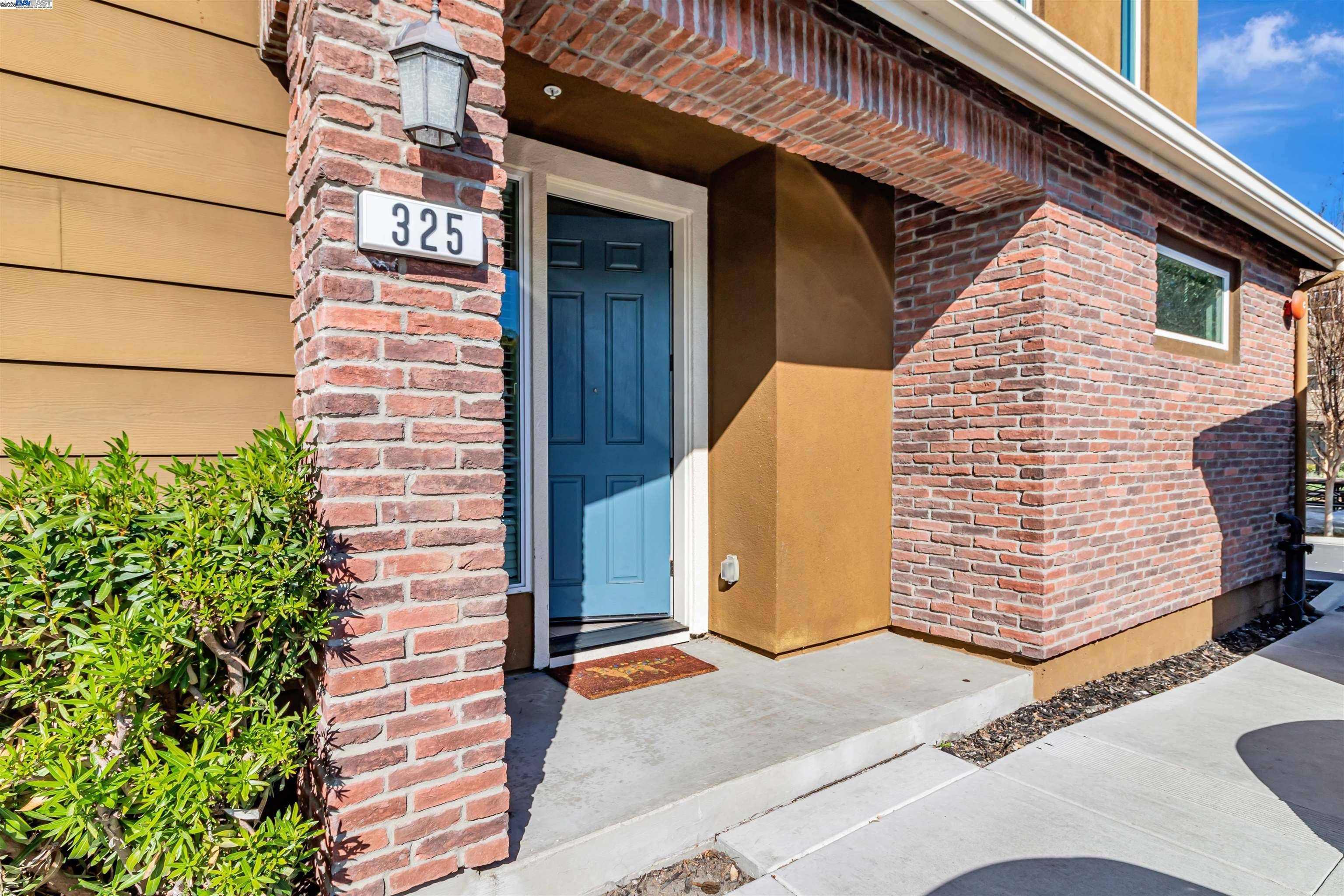 Sunnyvale, CA 94085,325 Charles Morris Ter
