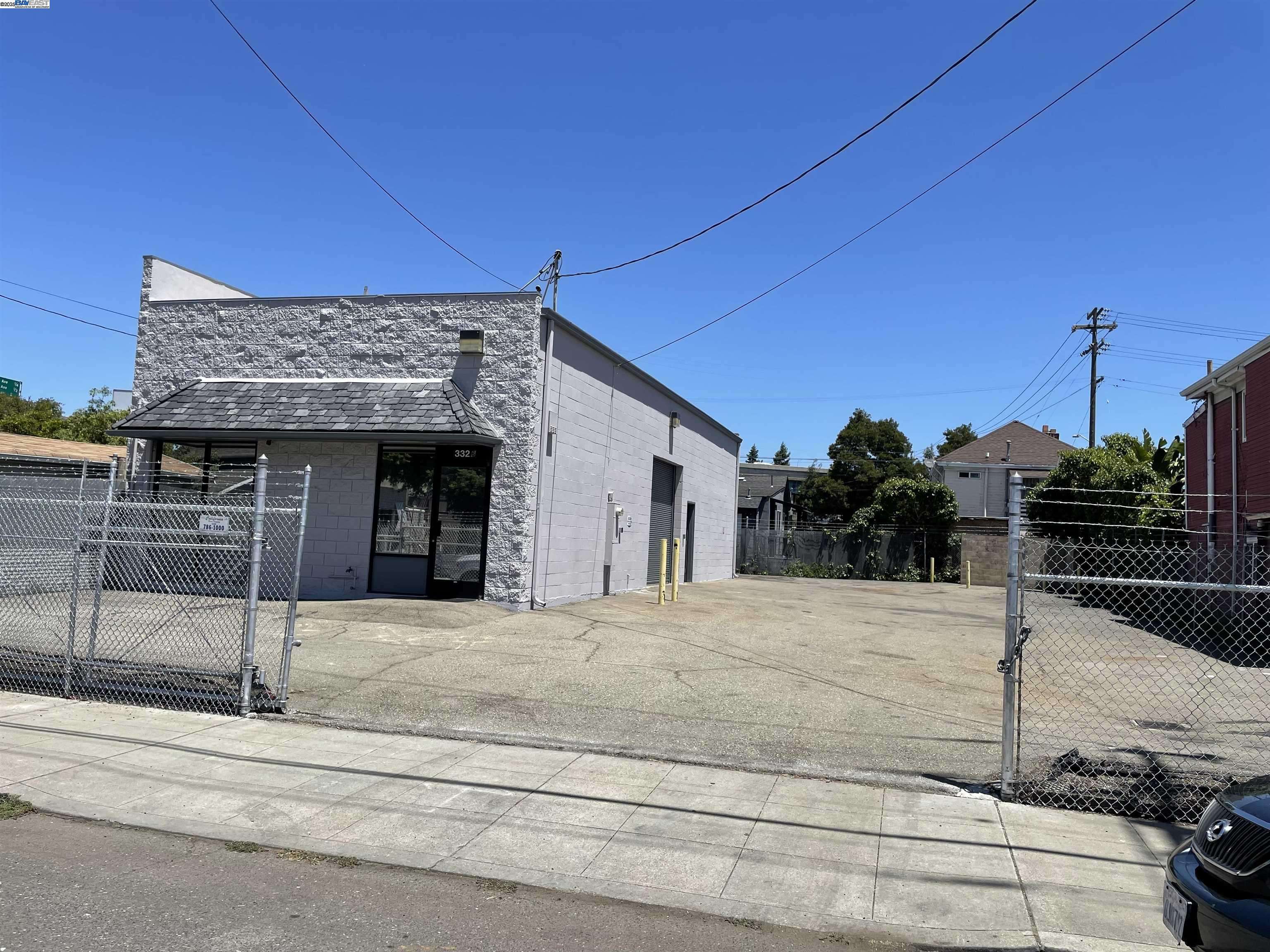 Oakland, CA 94601,3326 Elmwood Avenue