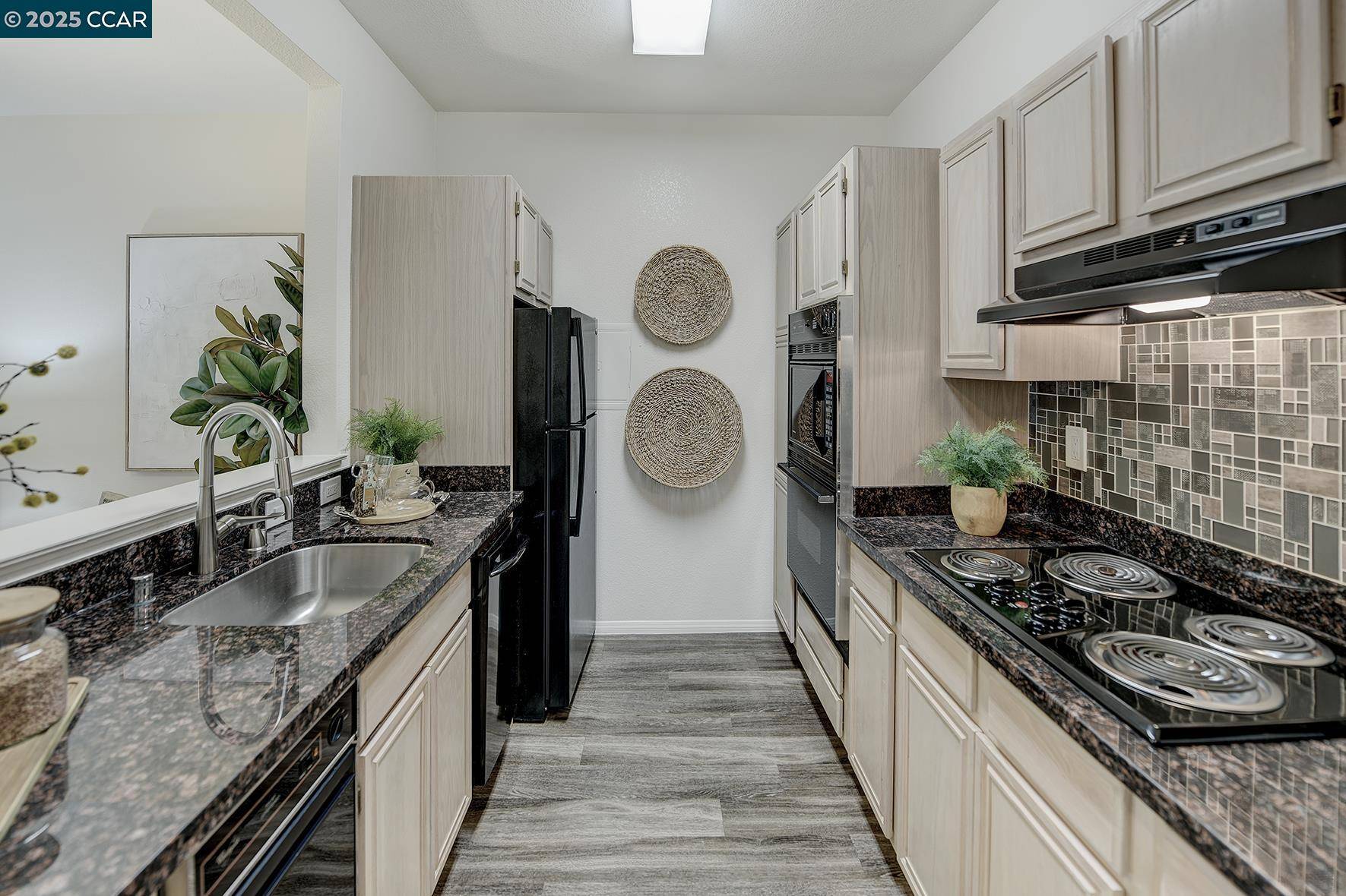 Walnut Creek, CA 94595,1860 Tice Creek #1146