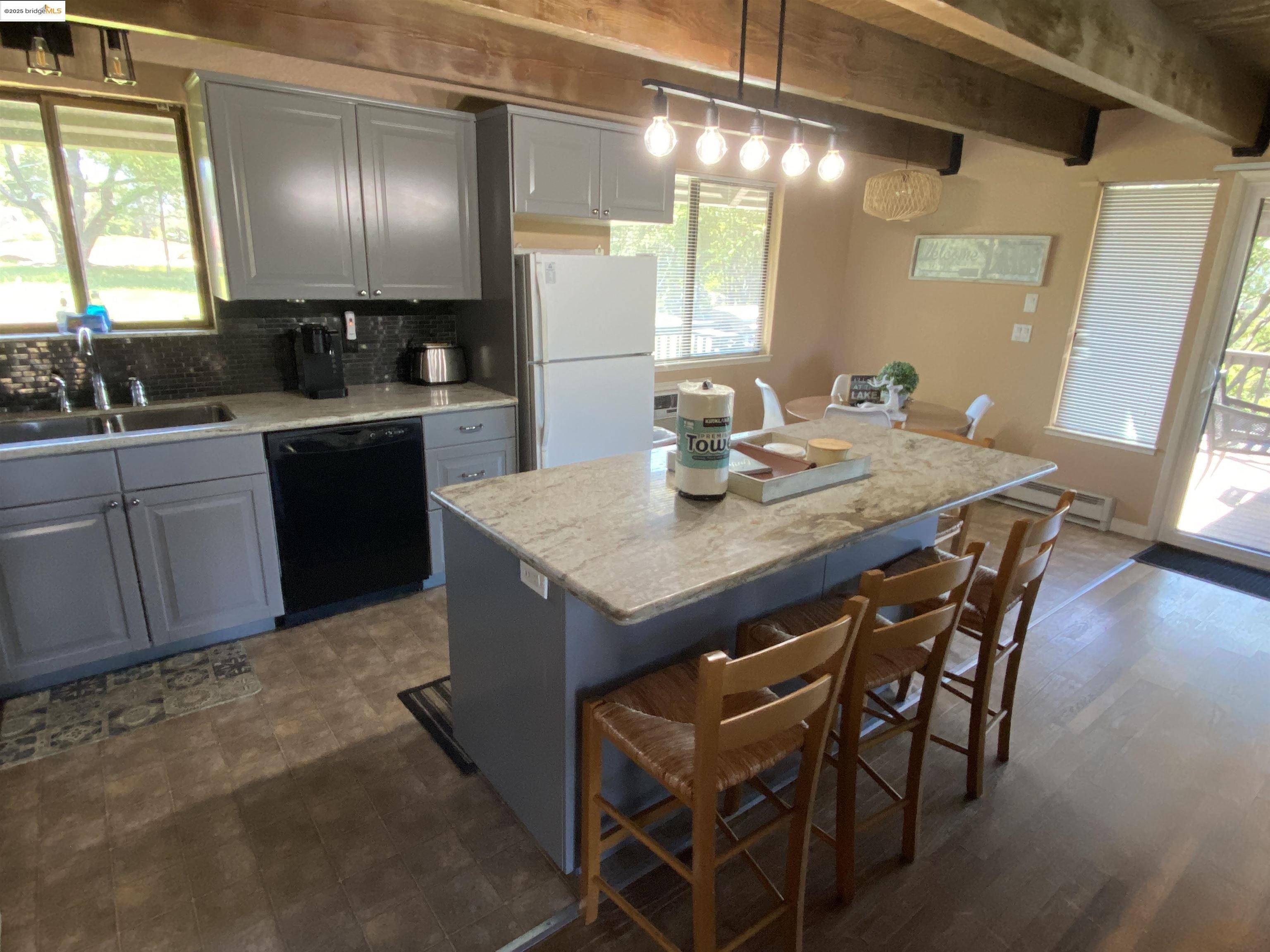Groveland, CA 95321,20632 Longview