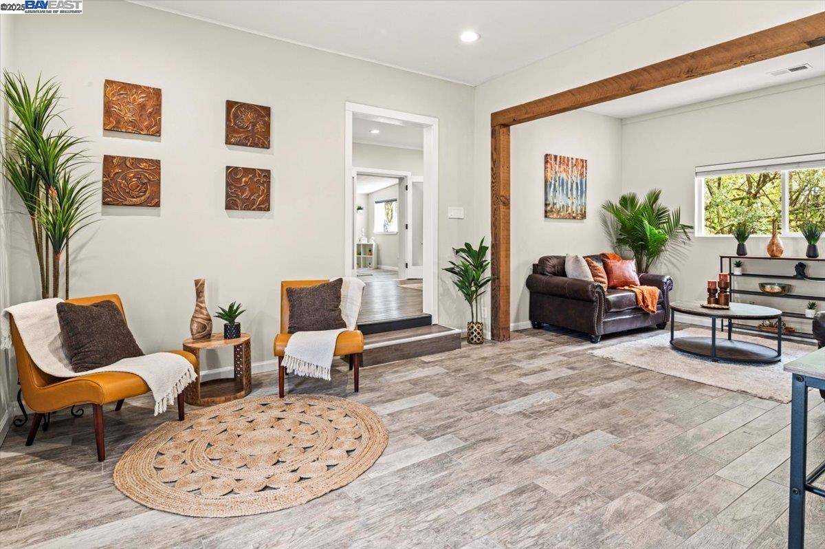 Hayward, CA 94542,25774 Clover Rd