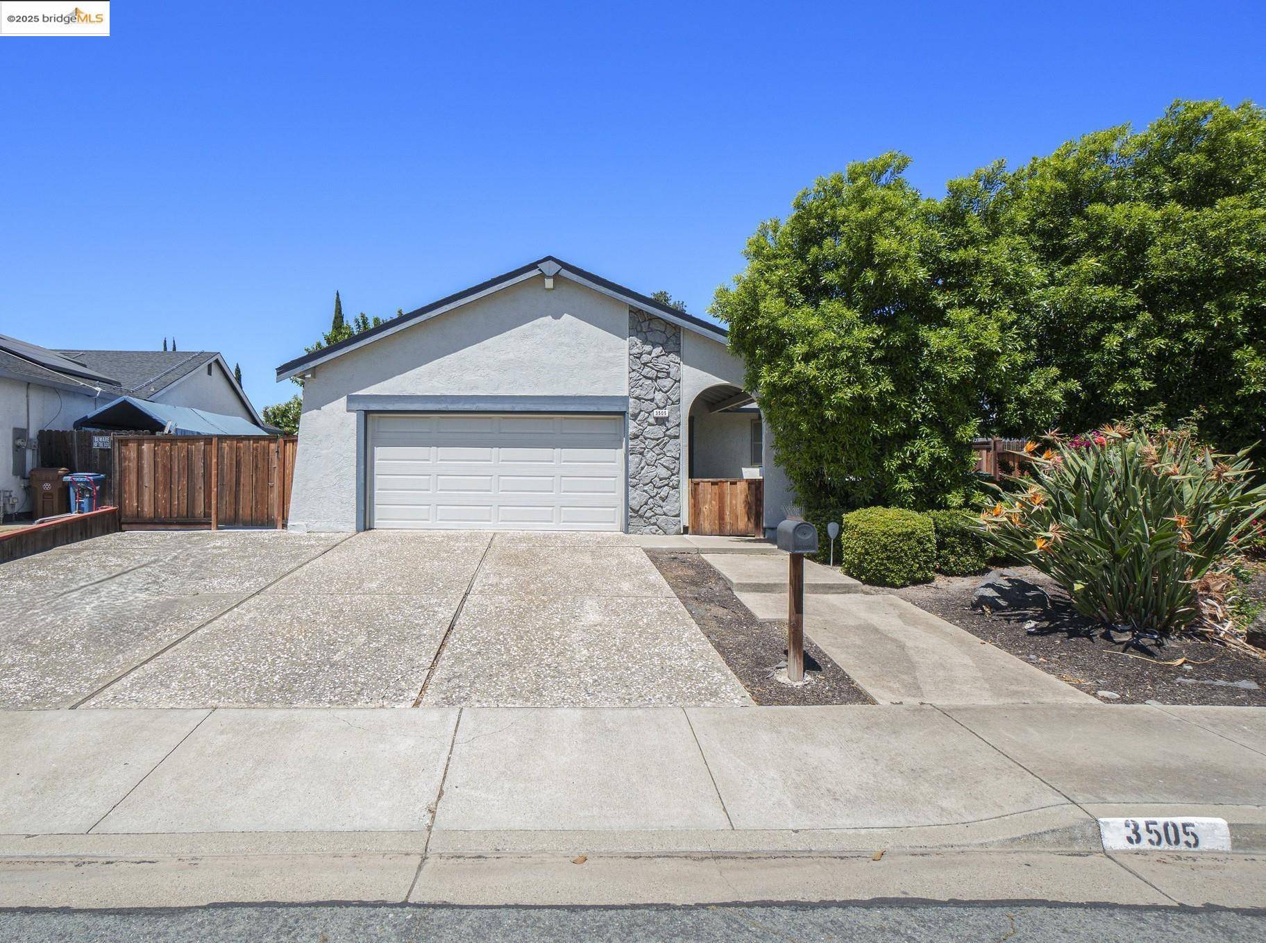 Antioch, CA 94509,3505 Gallagher Cir