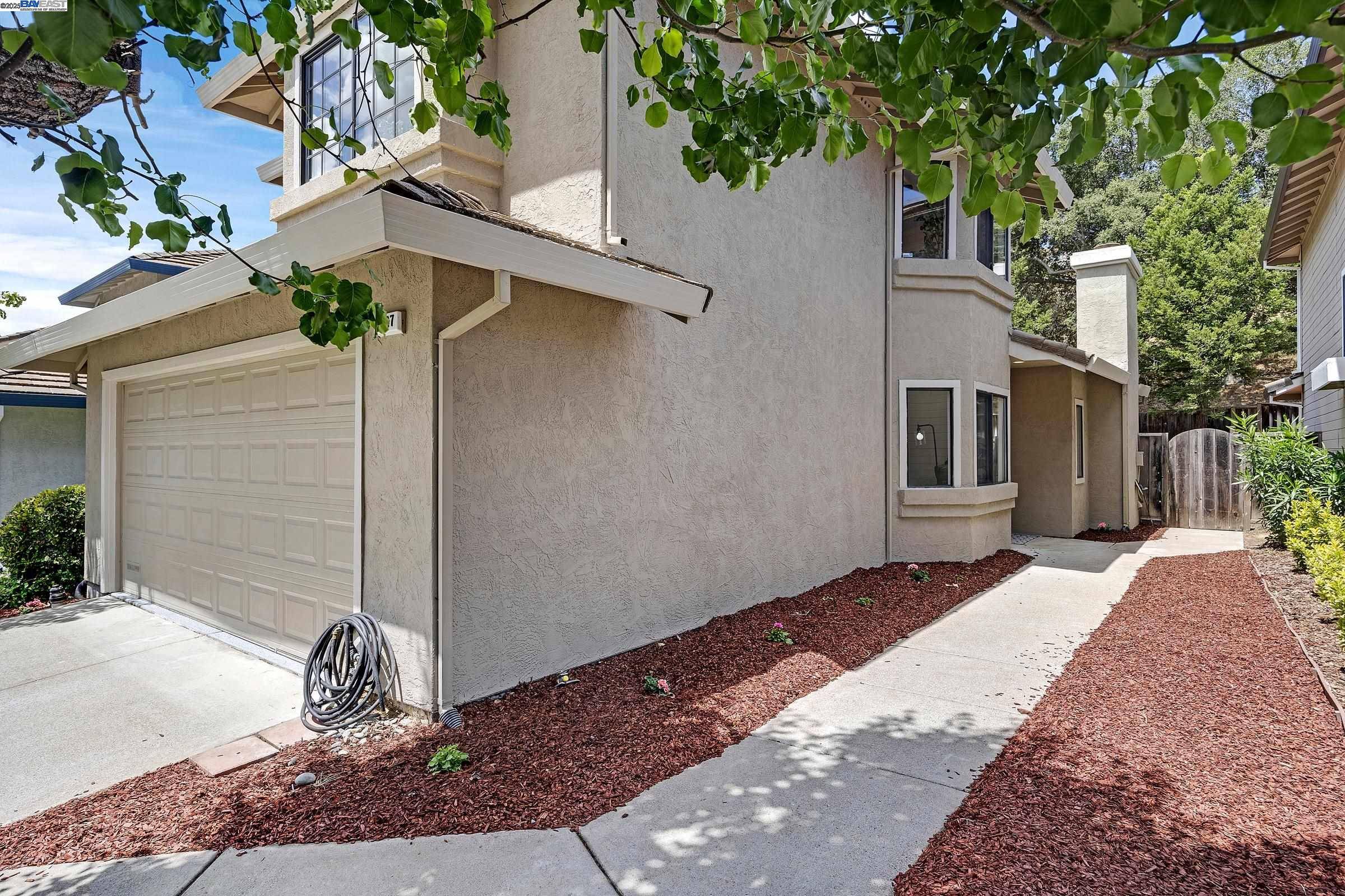 Martinez, CA 94553,2227 Foxhill Drive