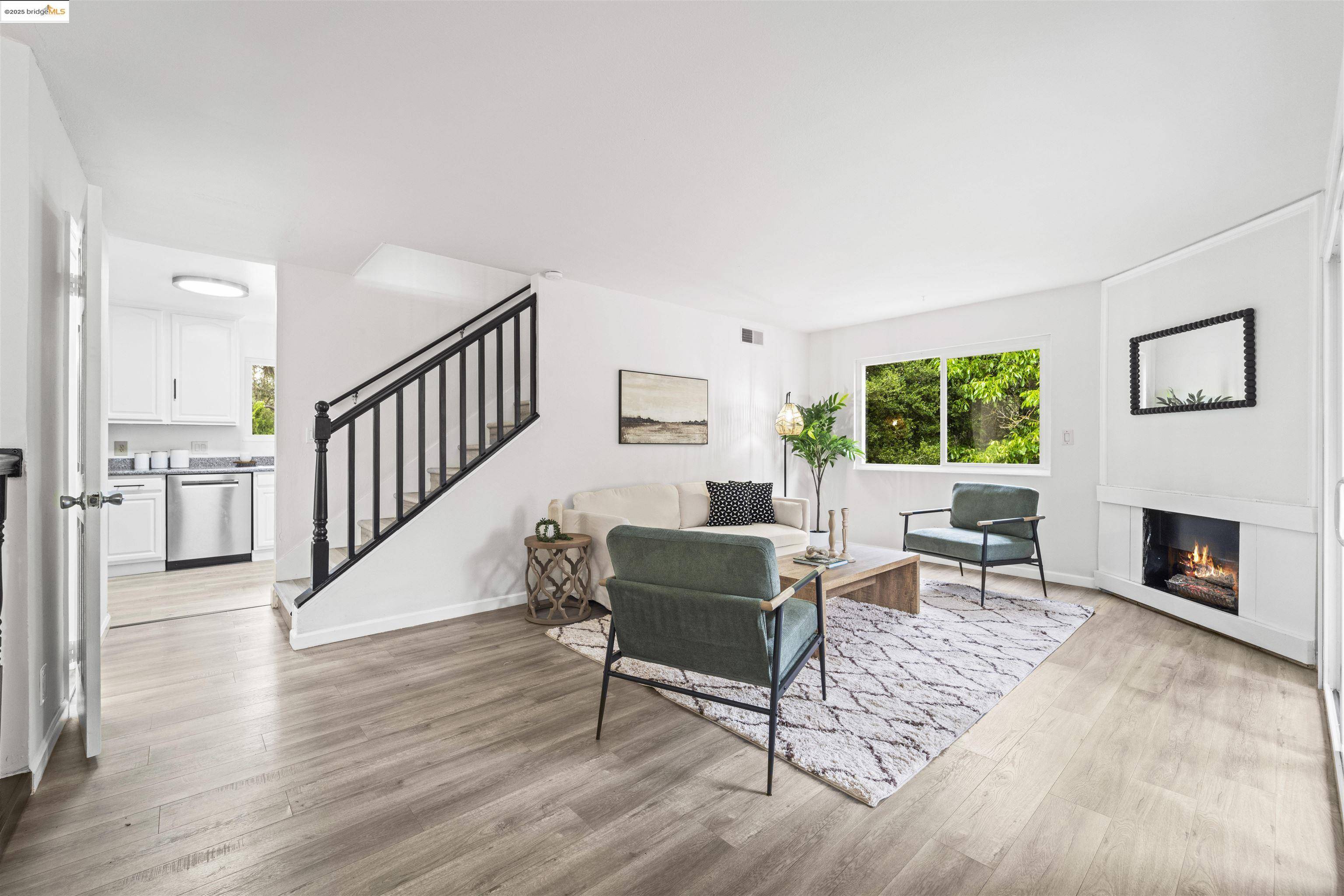 Hayward, CA 94541,2326 D St