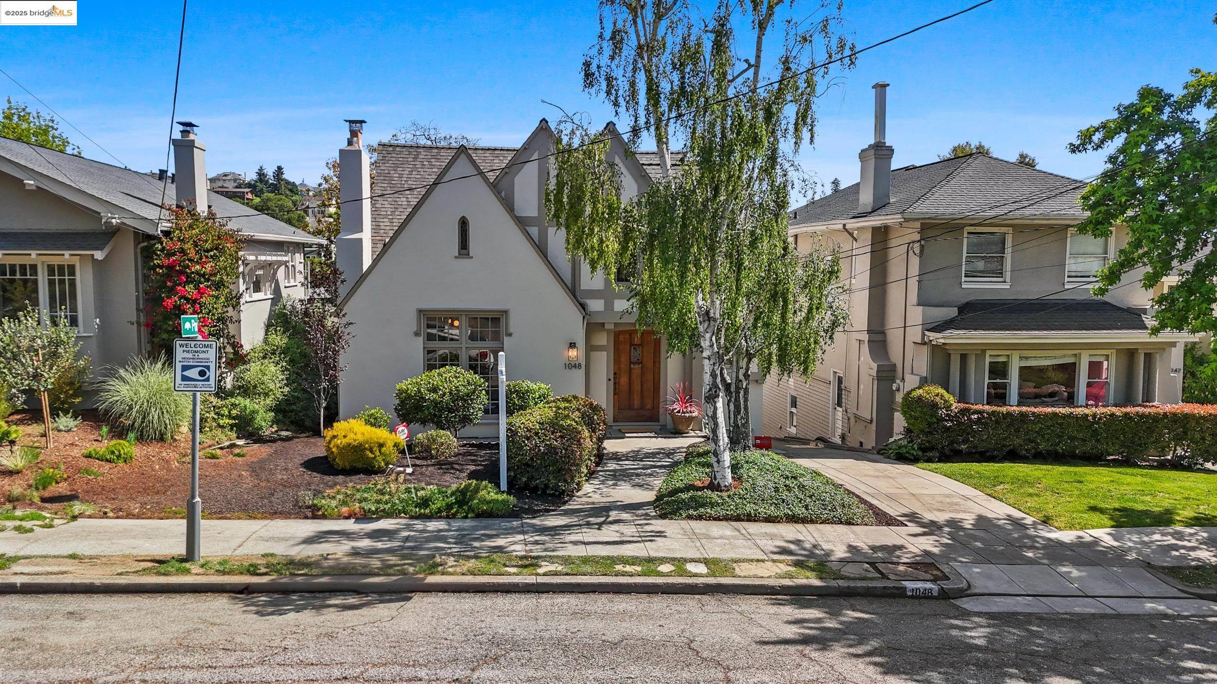 Oakland, CA 94610,1048 Annerley Rd