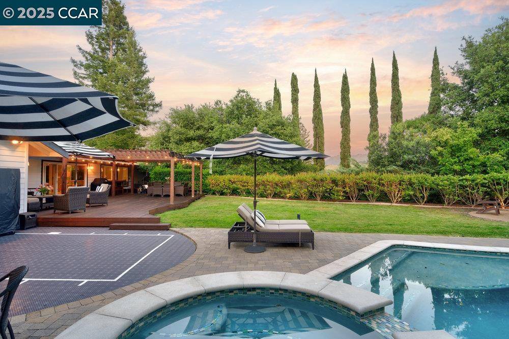Moraga, CA 94556,314 Draeger Dr