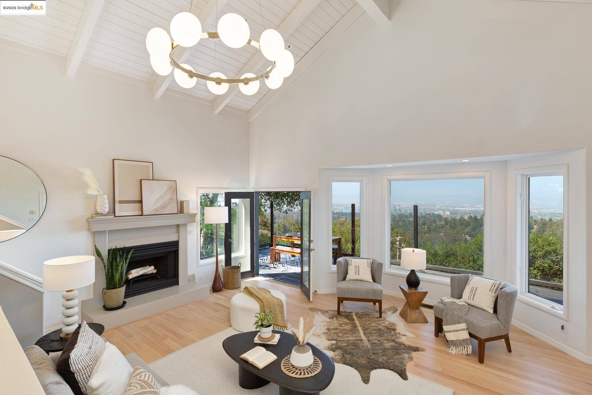 Oakland, CA 94611,6950 Elverton Dr