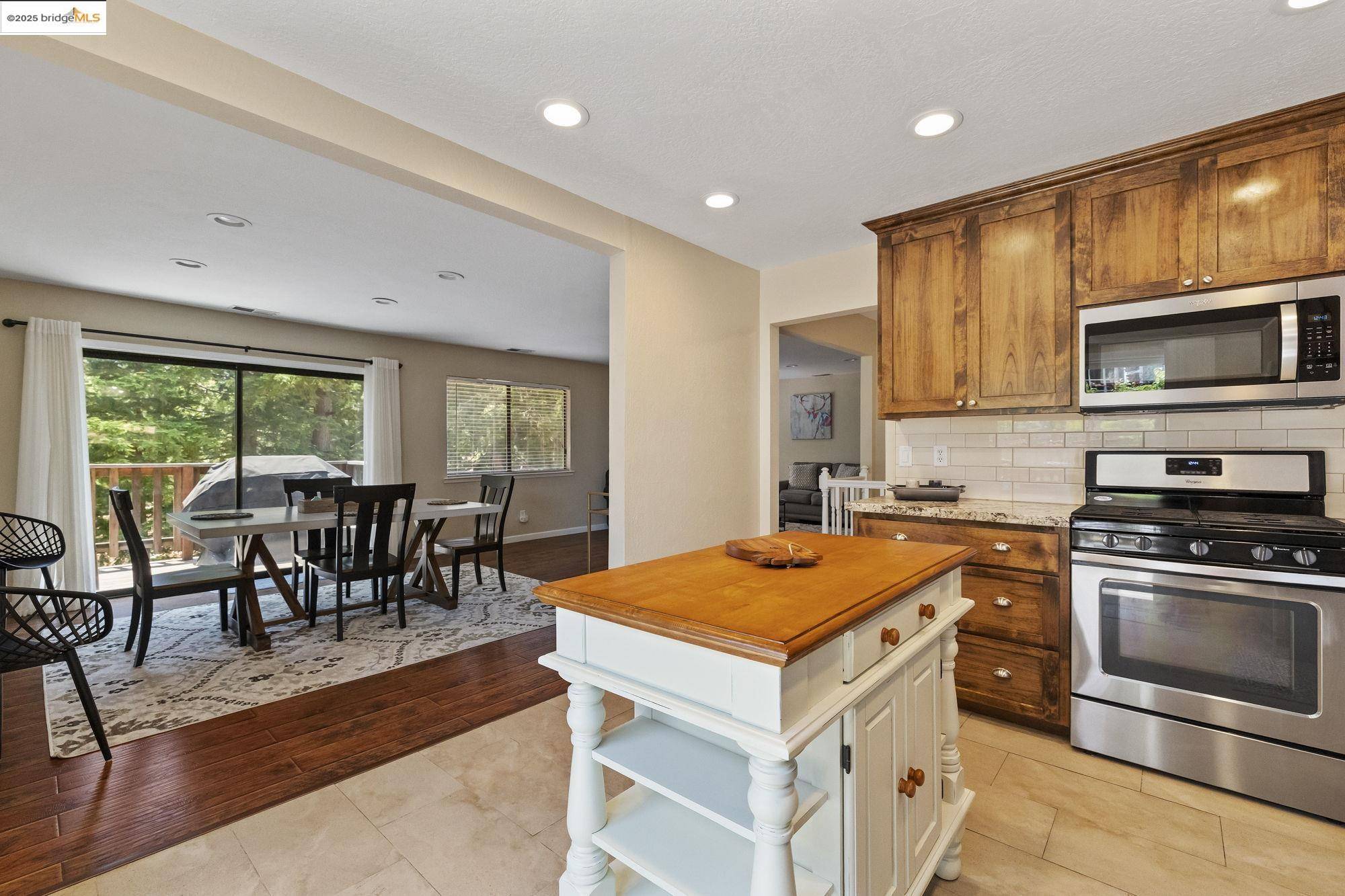 Twain Harte, CA 95383,17801 Lark