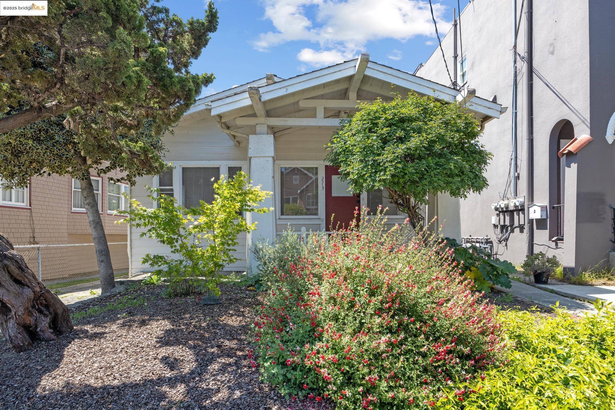 Oakland, CA 94611,271 38th St