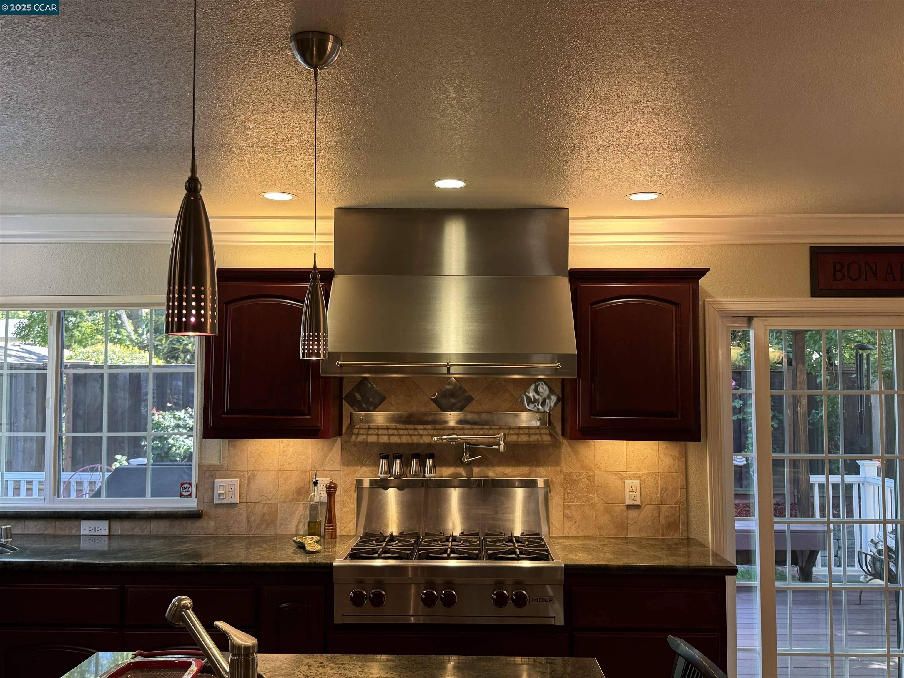 Concord, CA 94518,898 Luxury Dr