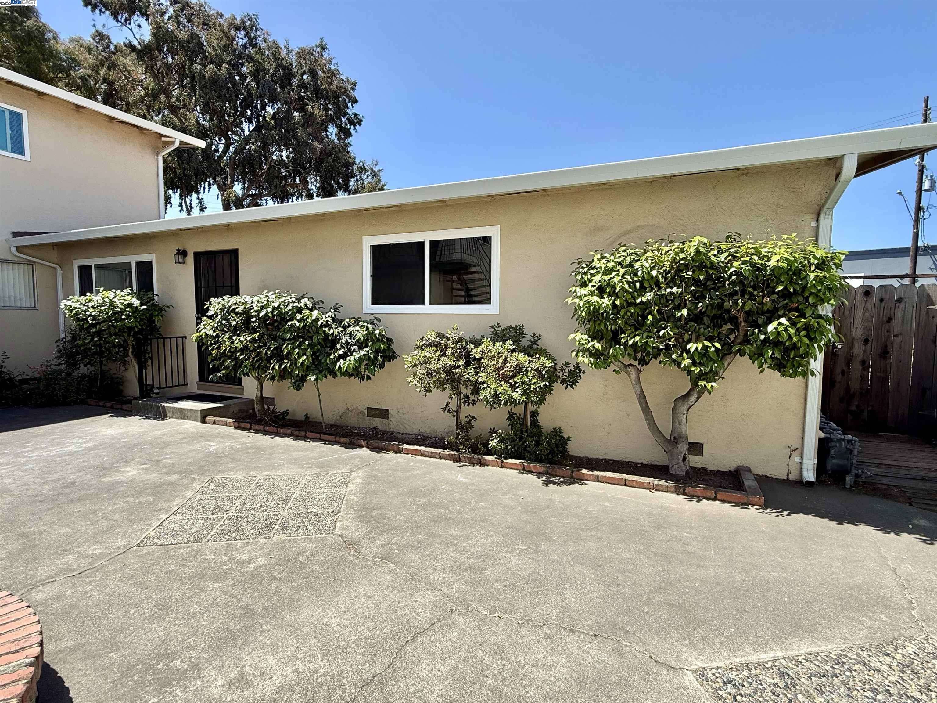 San Leandro, CA 94578,809 Coburn Ct ##A