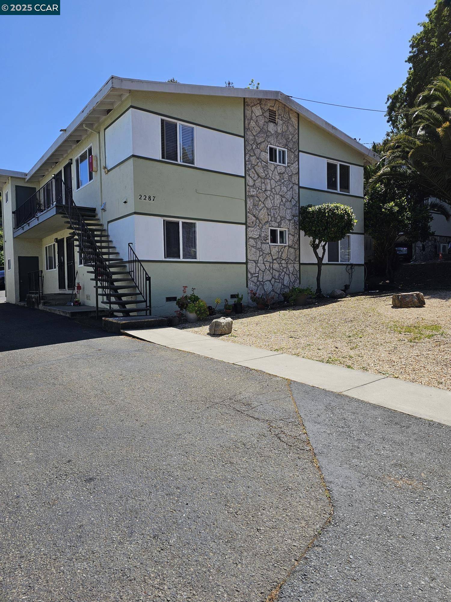 Pinole, CA 94564,2291 Cuadra Ct #4
