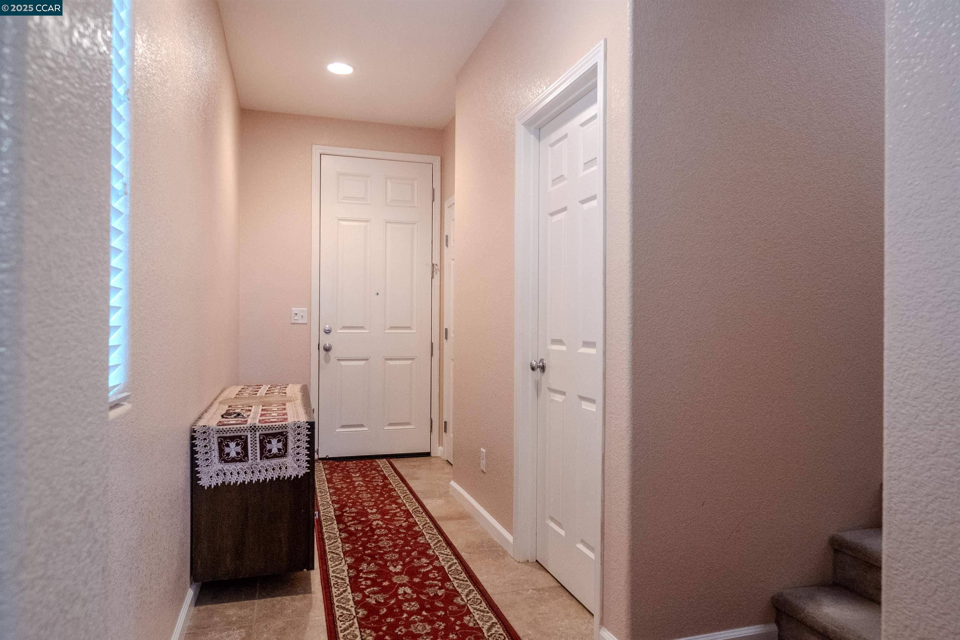 Sacramento, CA 95822,7519 Georgica Way
