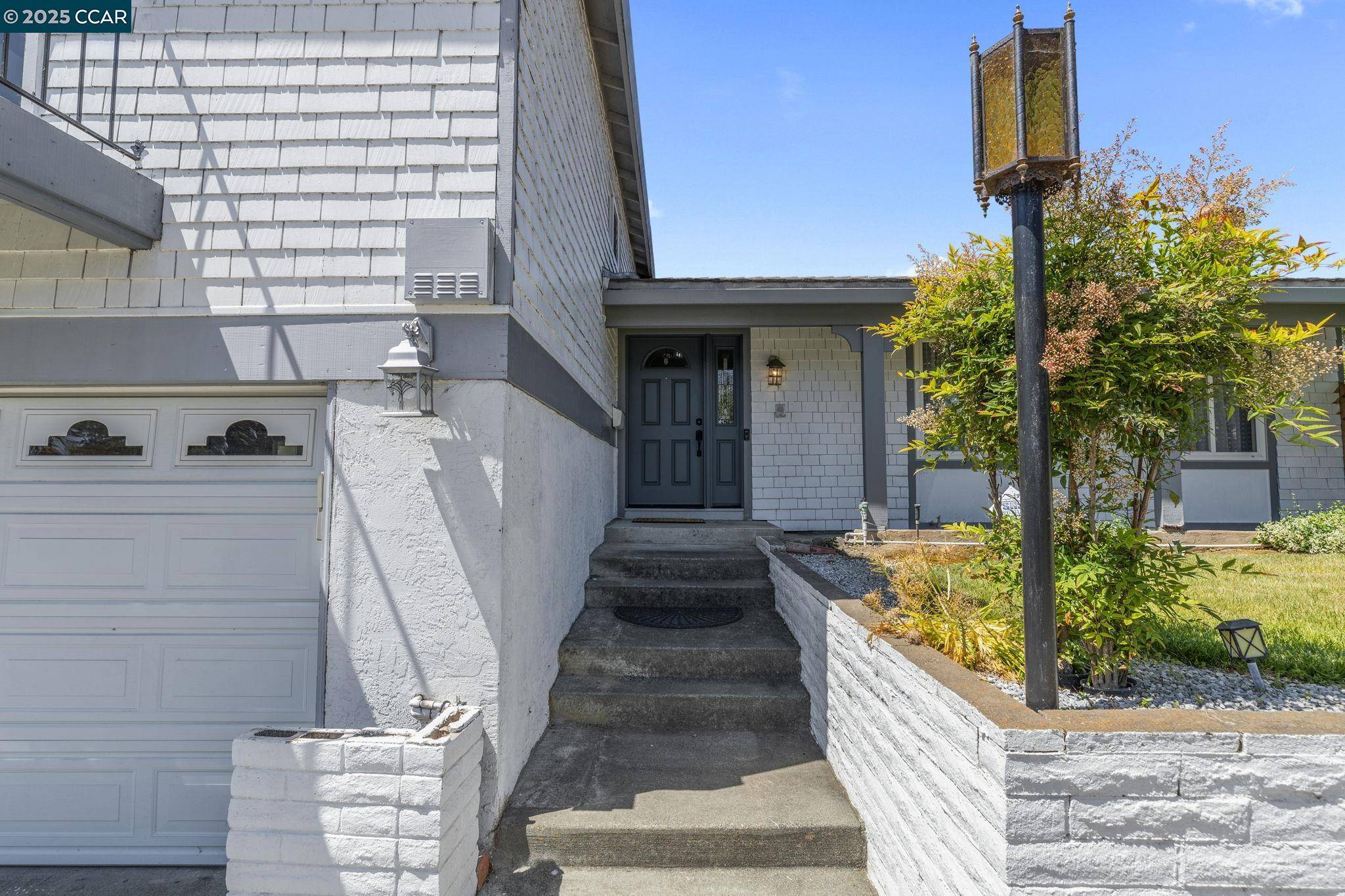 Vallejo, CA 94589,245 Parkview Ter