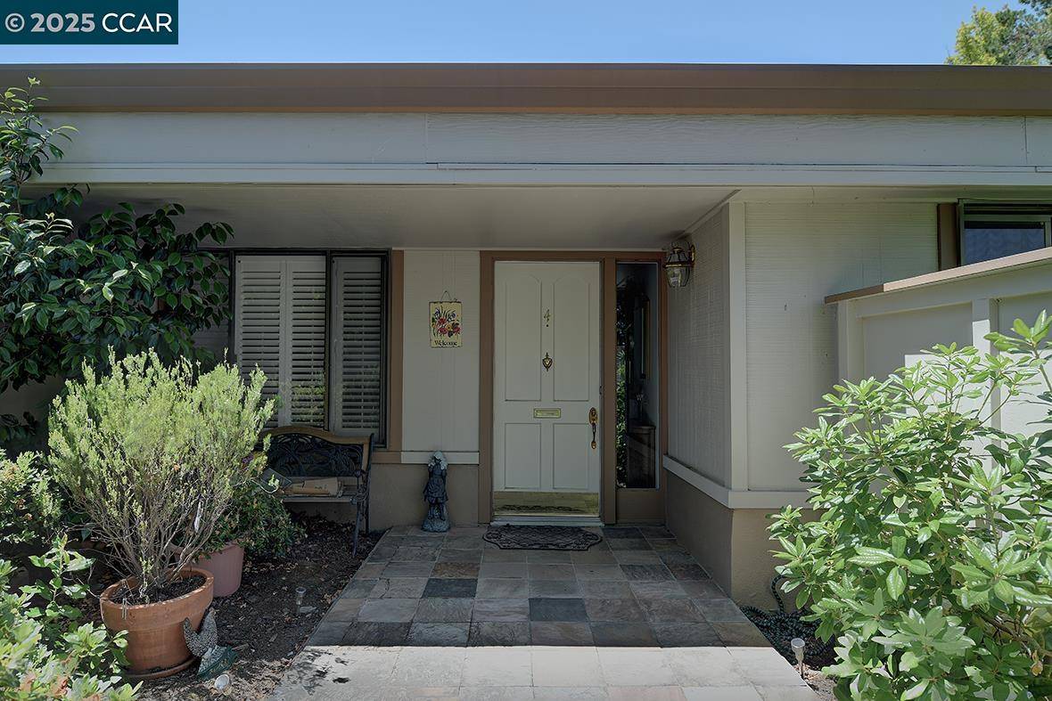 Walnut Creek, CA 94595,1180 Running Springs Rd #4