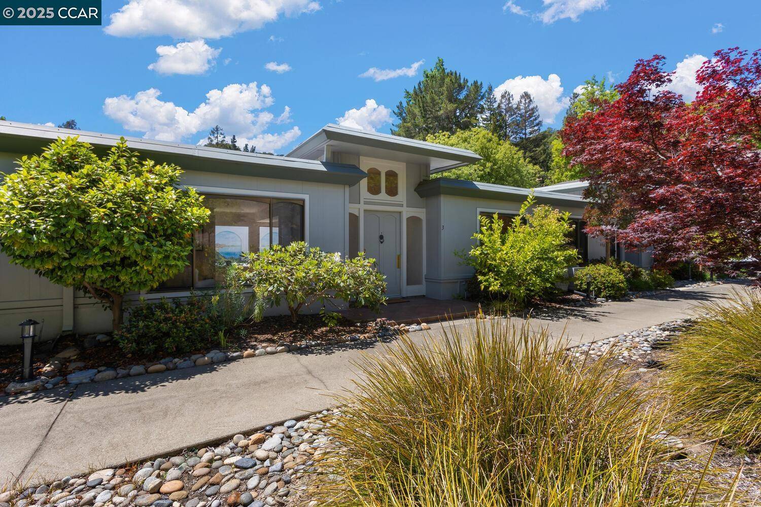 Walnut Creek, CA 94595,1501 Oakmont Dr #3