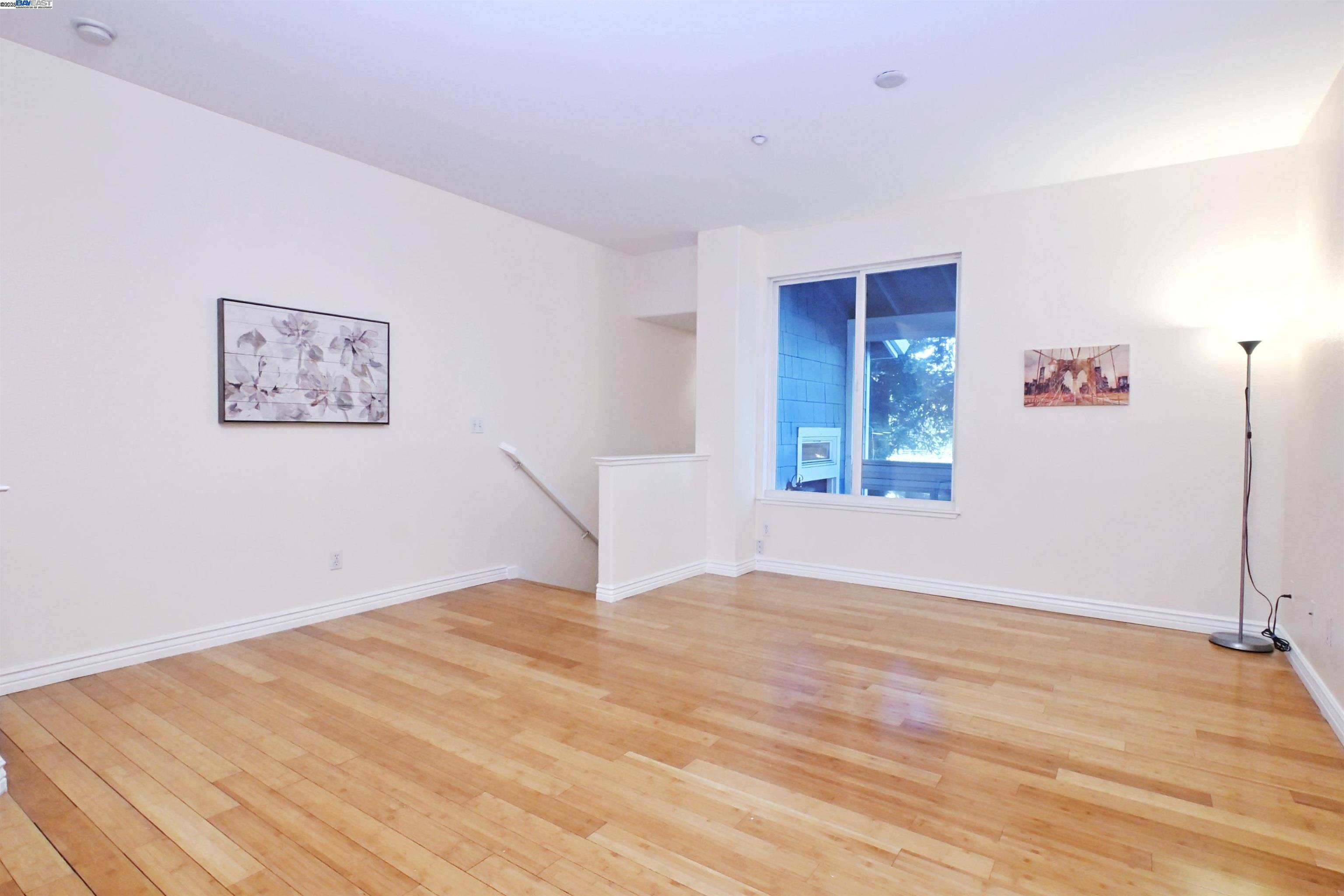 Hayward, CA 94541,22894 Kingsford Way