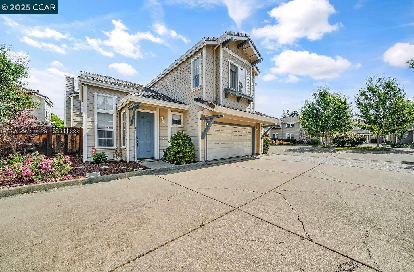 Pleasant Hill, CA 94523,22 Village Square Pl
