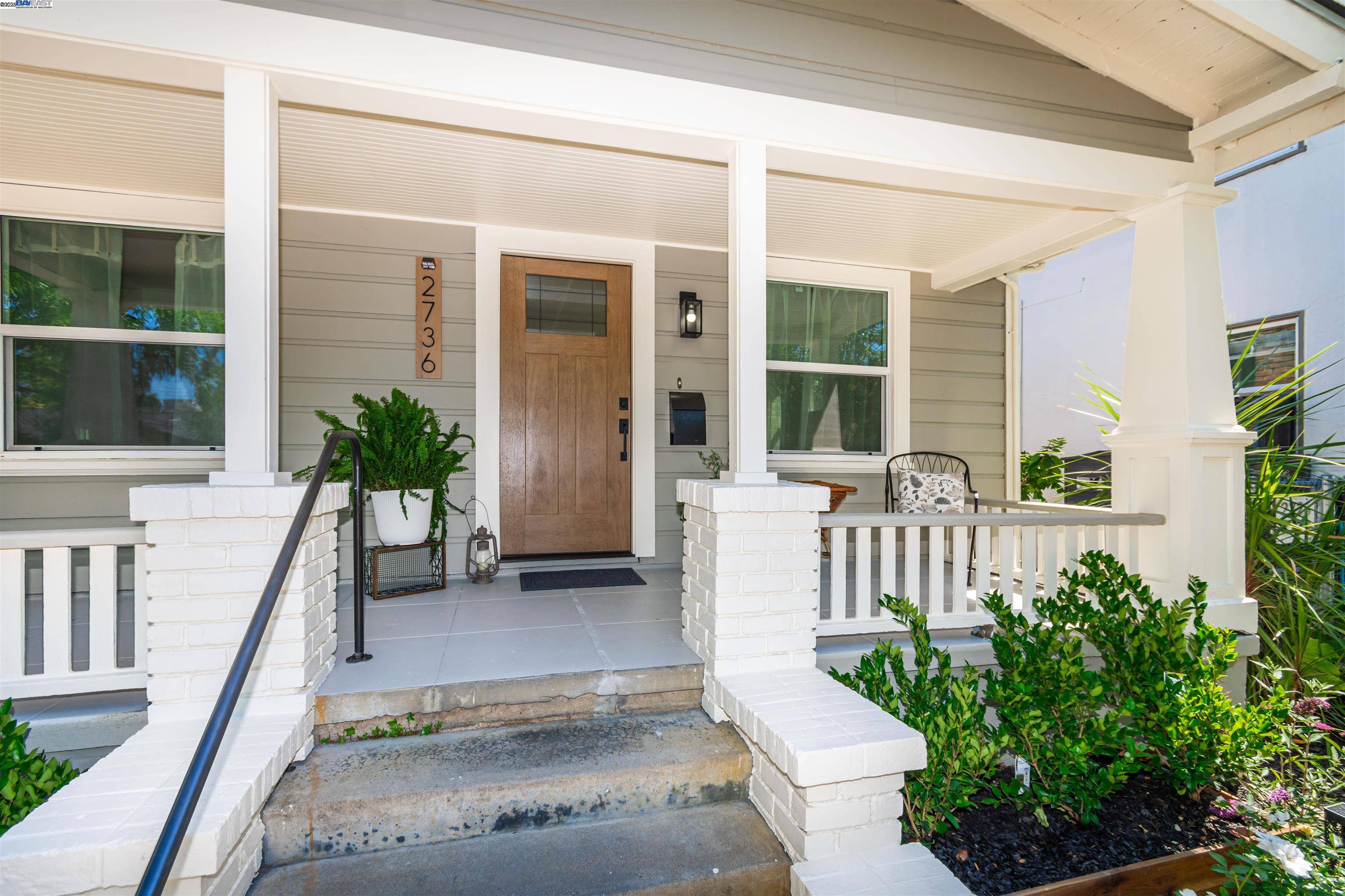 Sacramento, CA 95818,2736 4Th Ave
