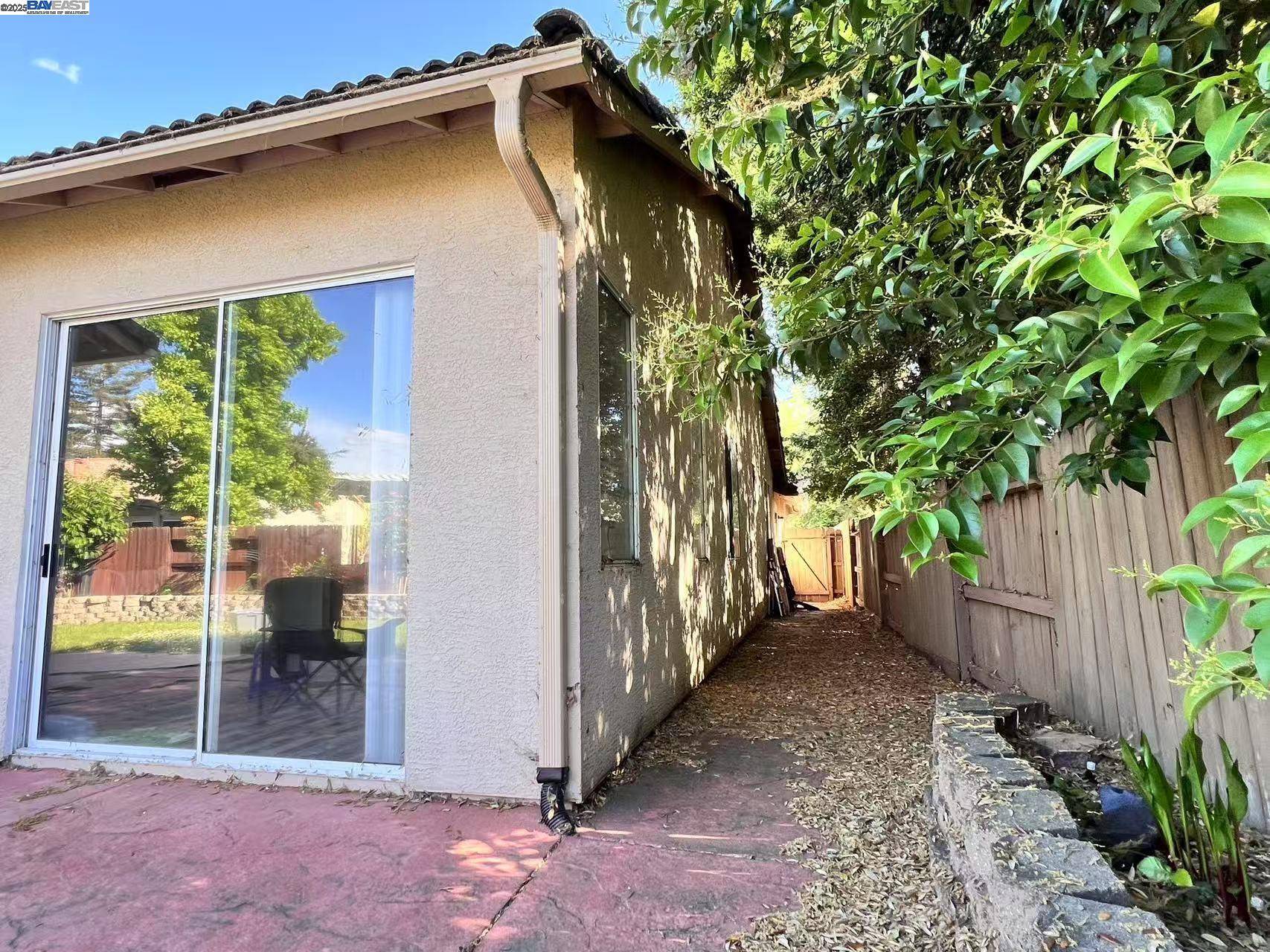 Sacramento, CA 95829,9253 Horsham Ct