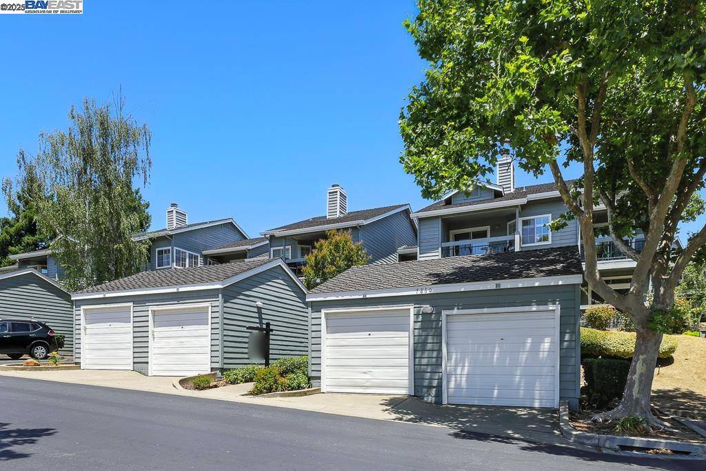 Pleasanton, CA 94588,7860 Canyon Meadow Cir #H