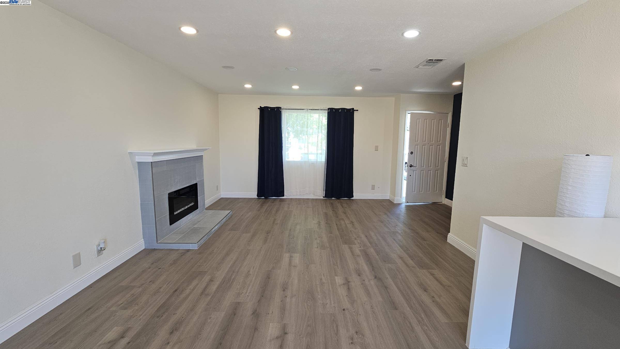 Sacramento, CA 95835,18 Megan Court
