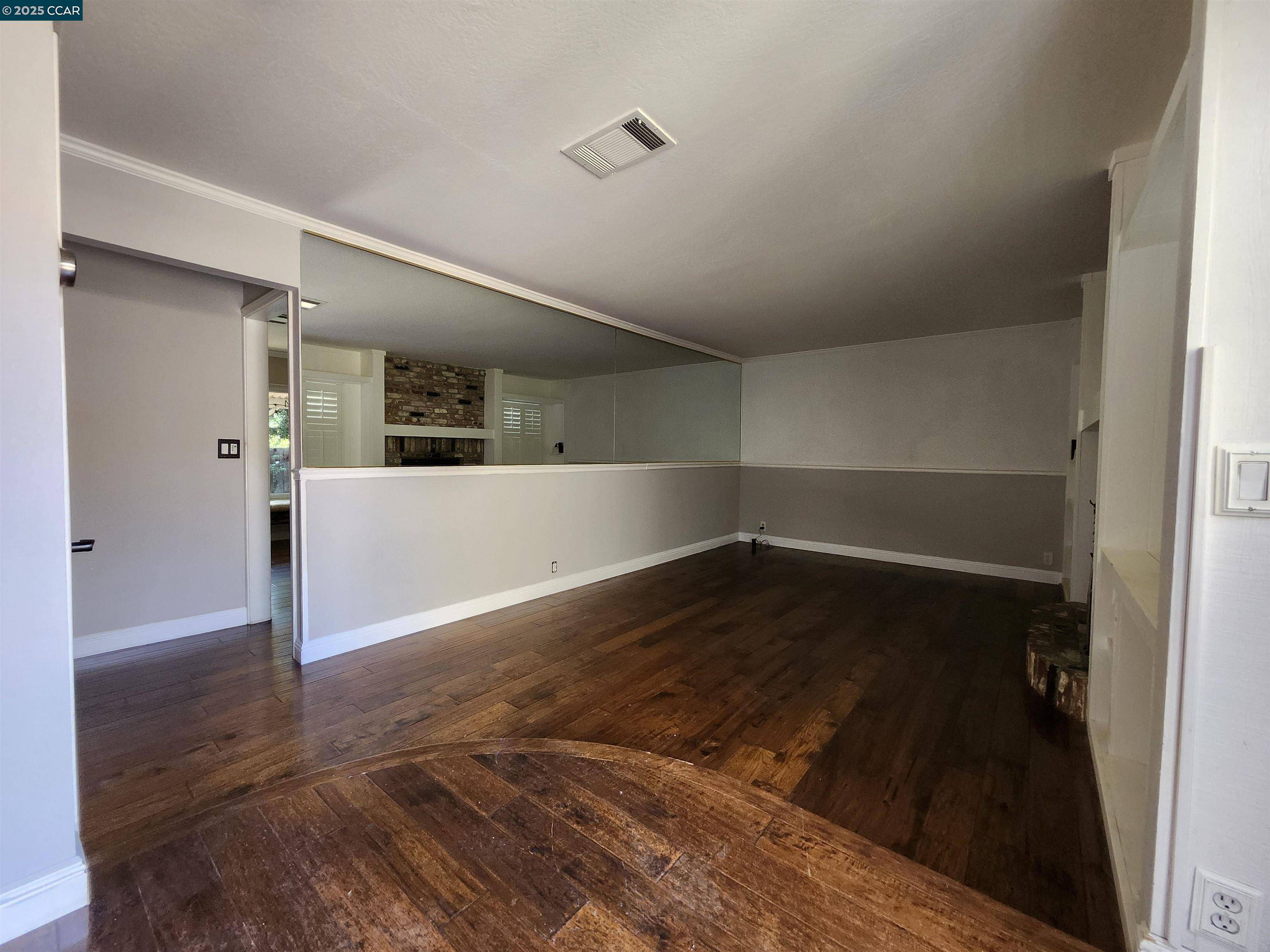 Martinez, CA 94553,312 Wildcroft Dr