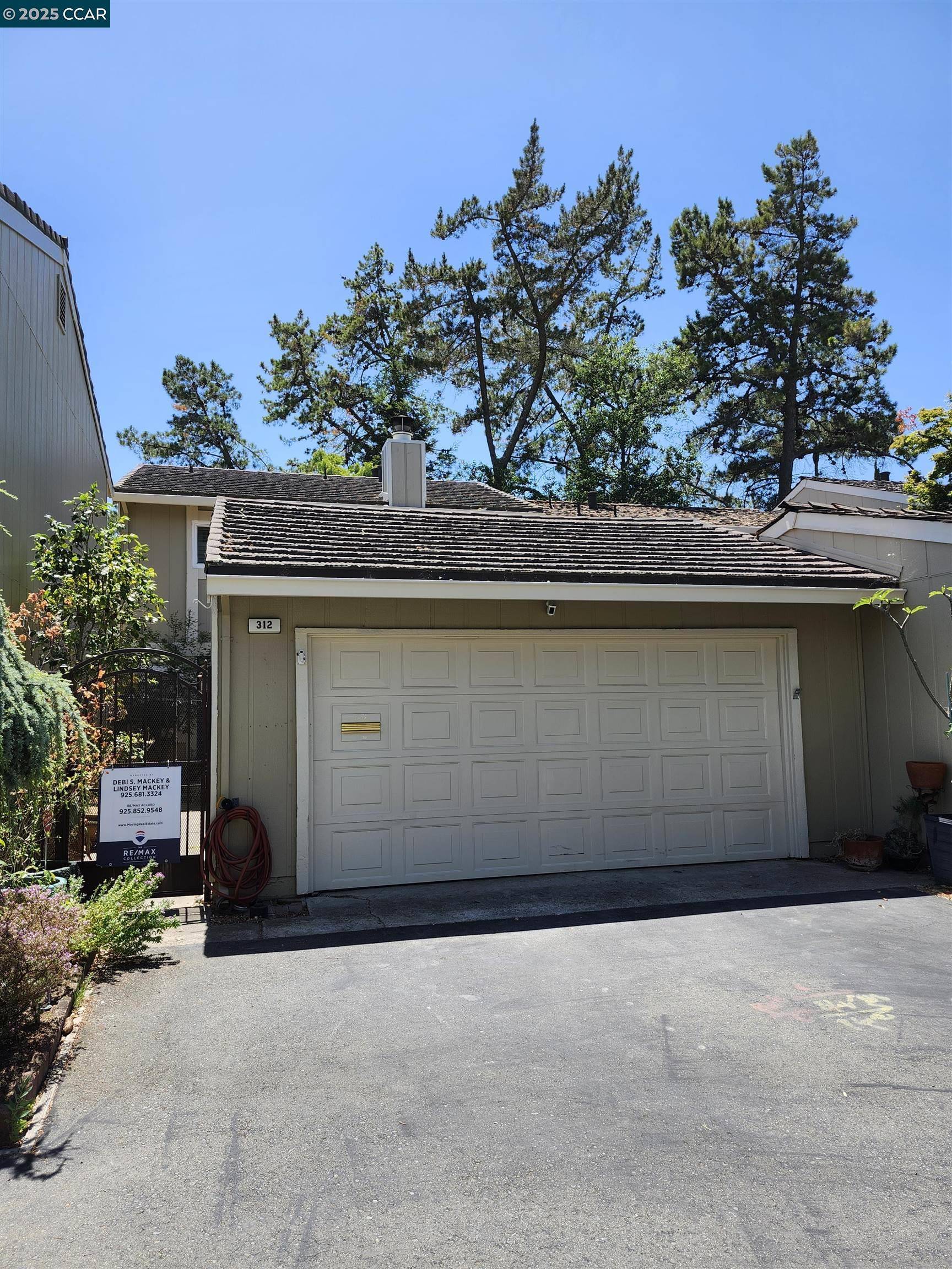 Martinez, CA 94553,312 Wildcroft Dr