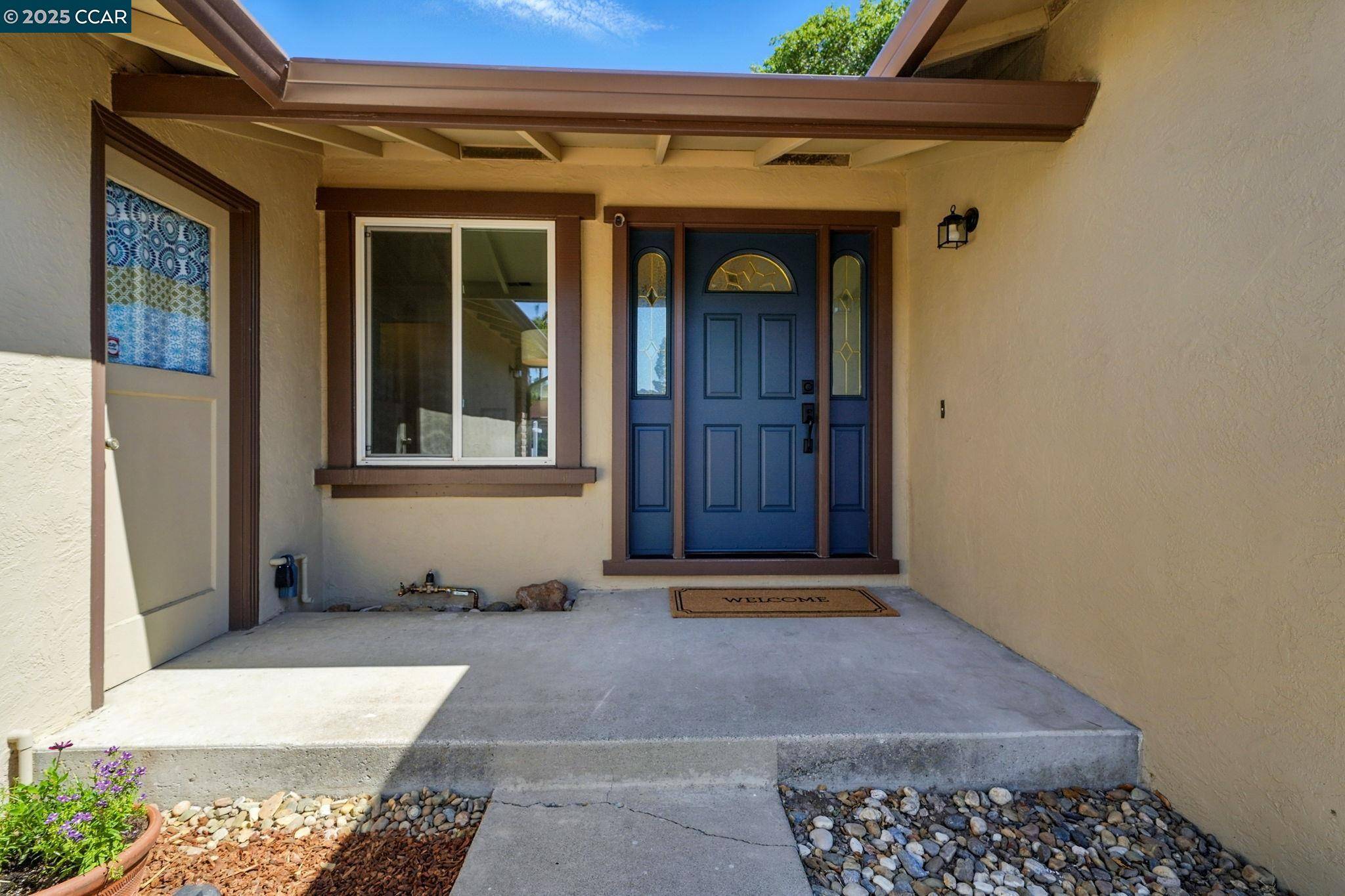 Martinez, CA 94553,1437 Rolling Hill Way