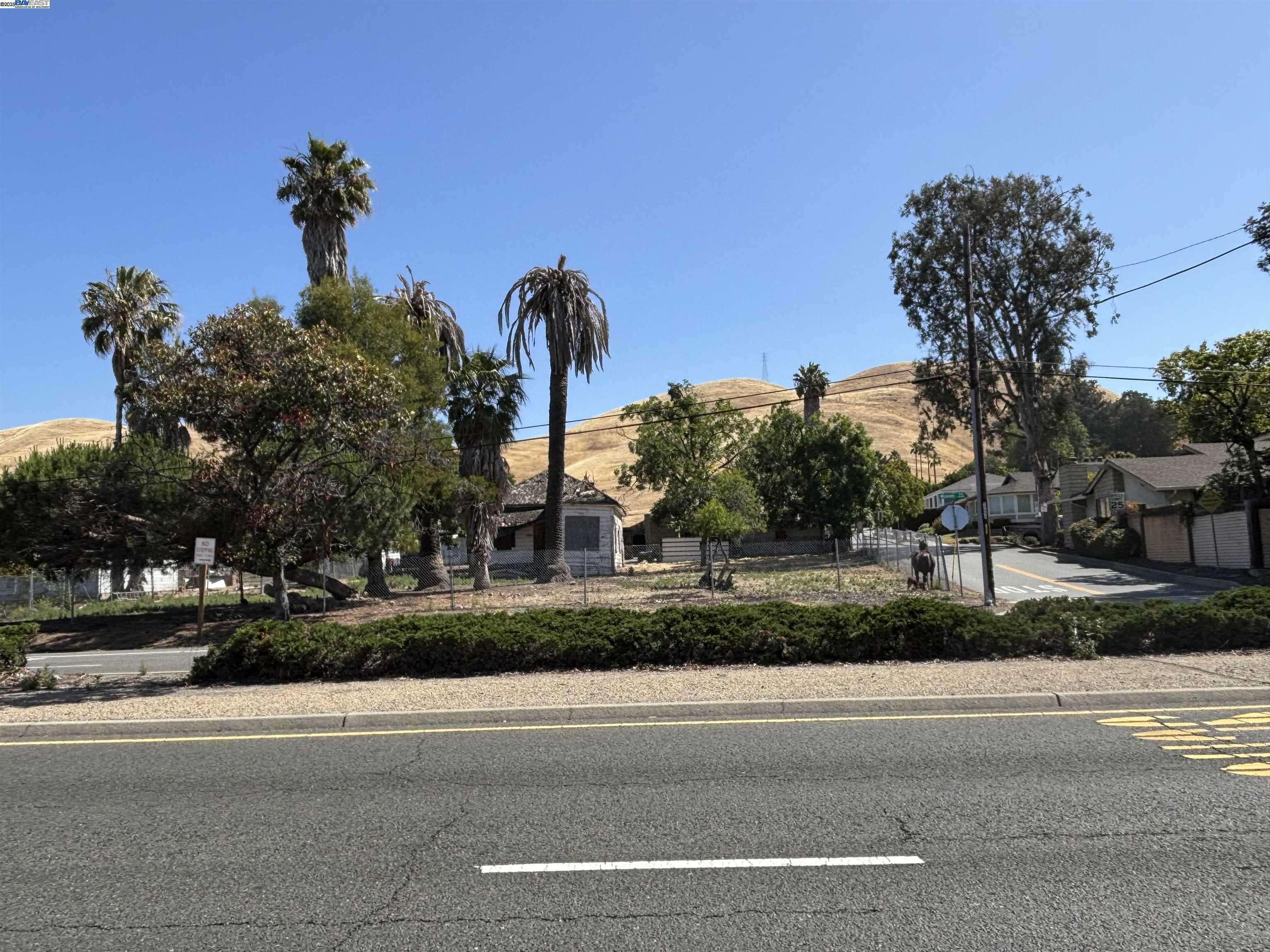 Fremont, CA 94539,41252 Mission Blvd