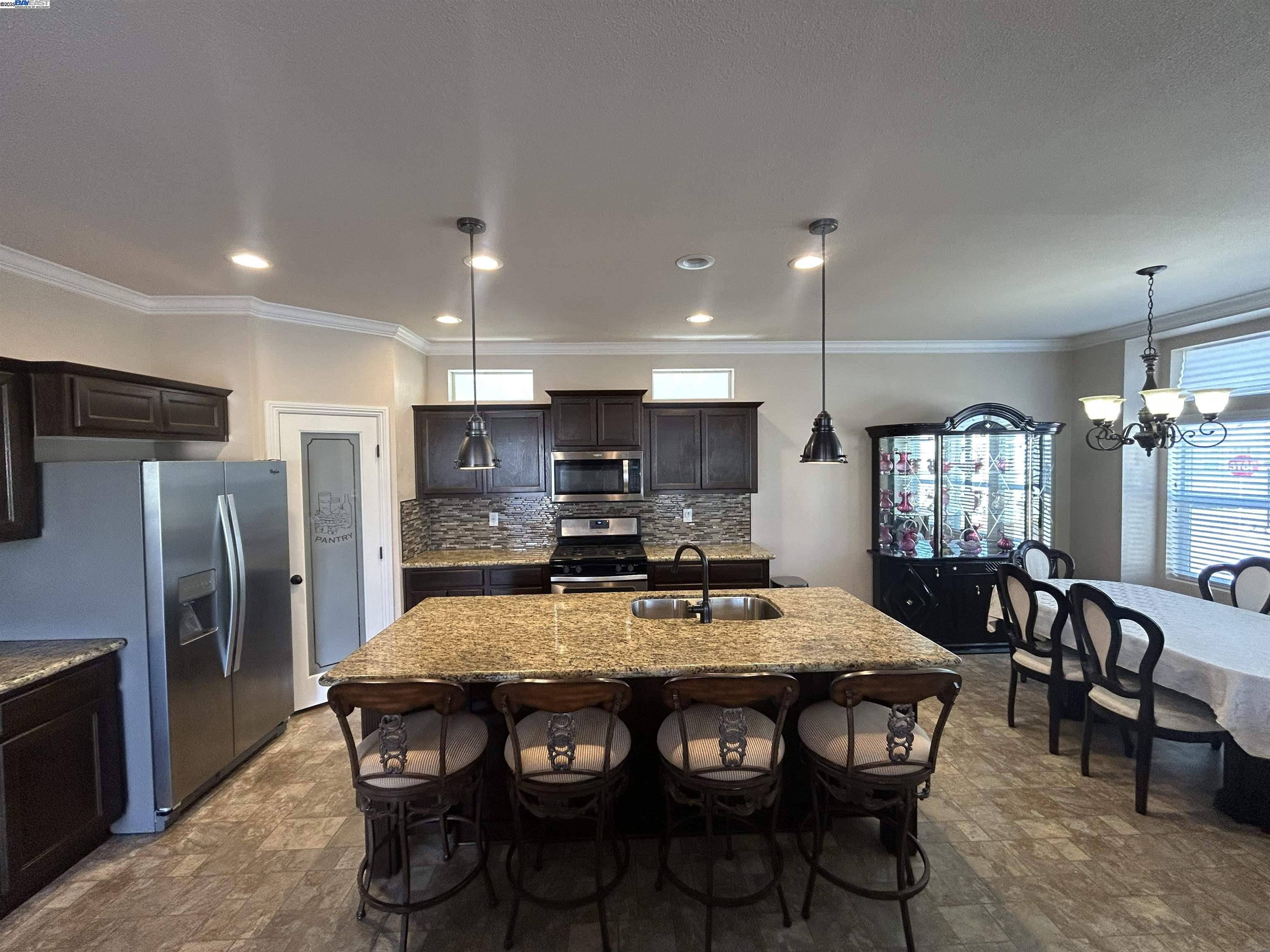 Hayward, CA 94545,1200 W Winton Ave #203
