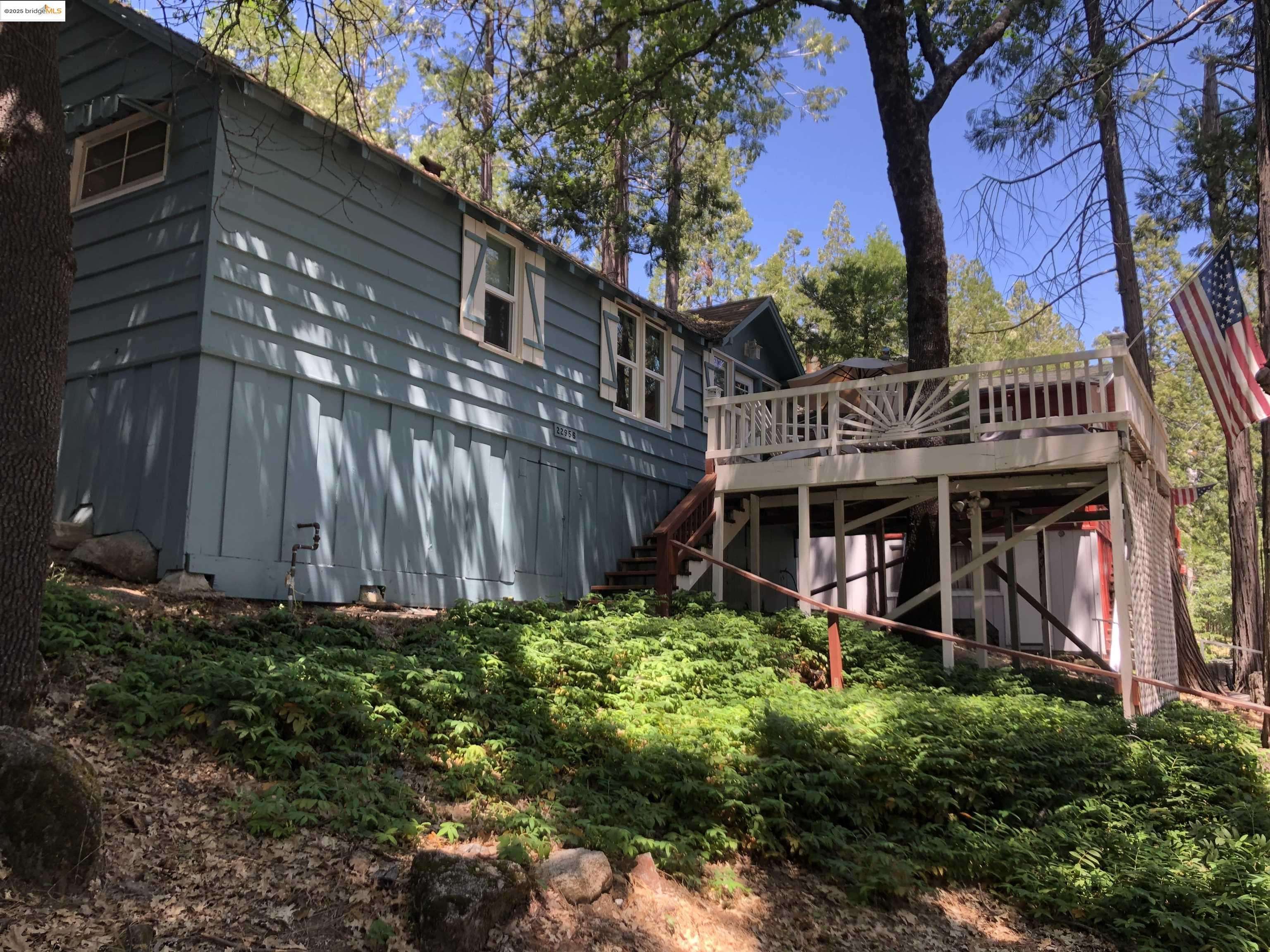 Twain Harte, CA 95383,22956 BLACK OAK DR.