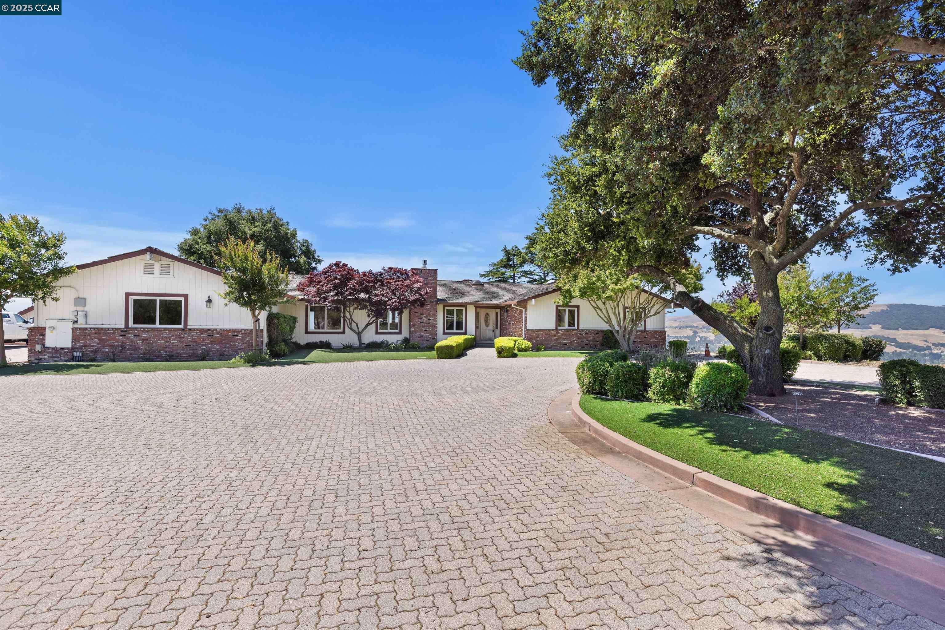 Danville, CA 94526,70 Sherburne Hills Road