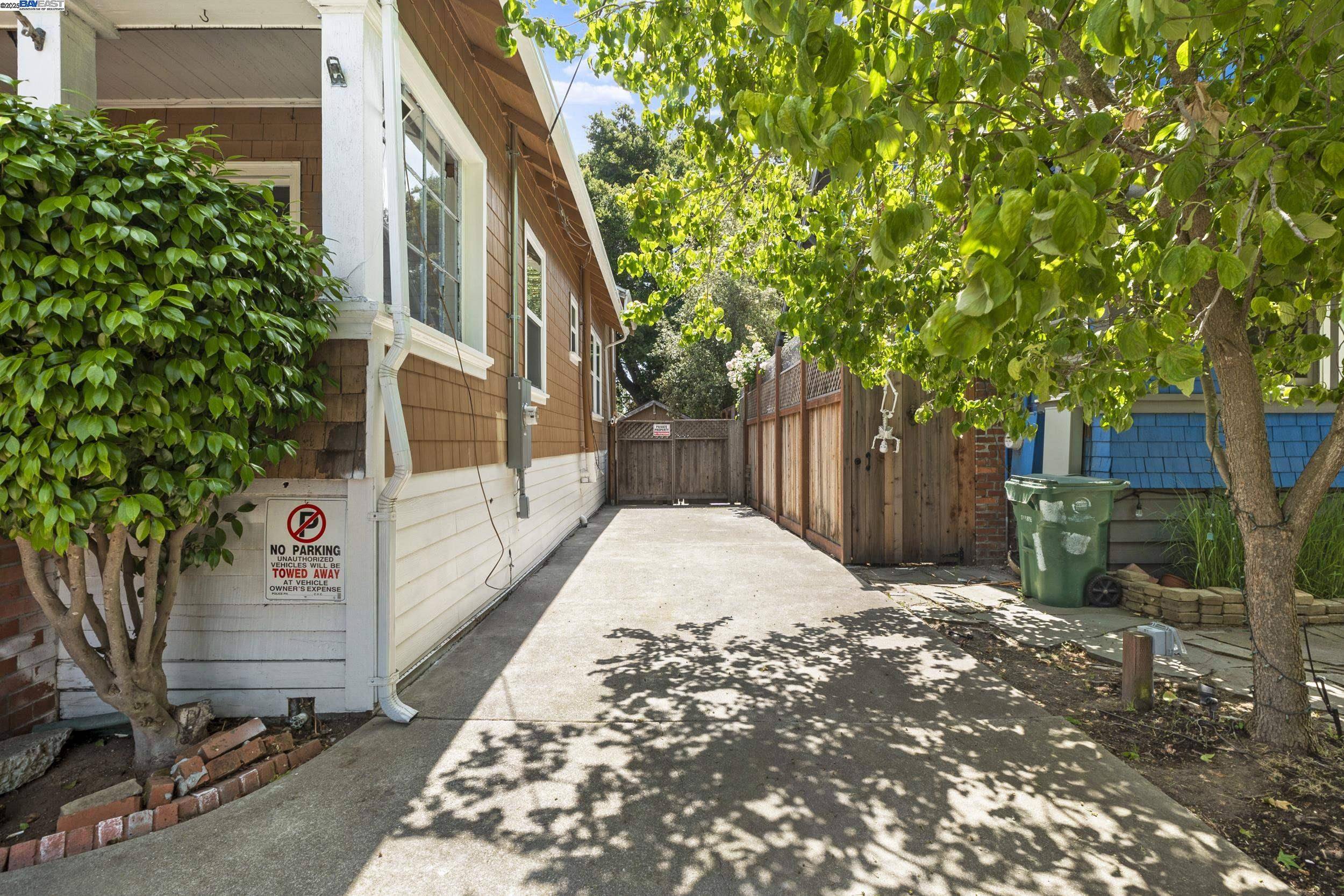 Alameda, CA 94501,1346 Grove St