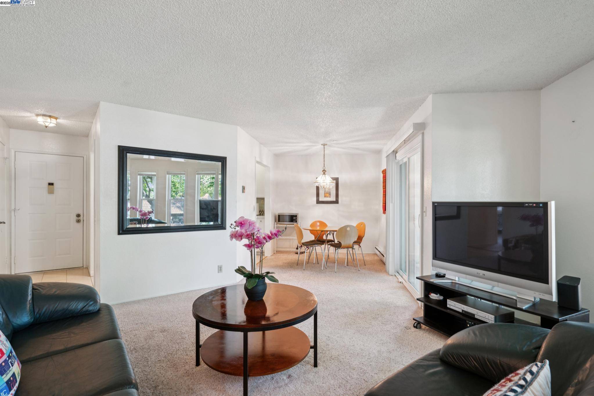 Fremont, CA 94538,39490 Albany Cmn #U
