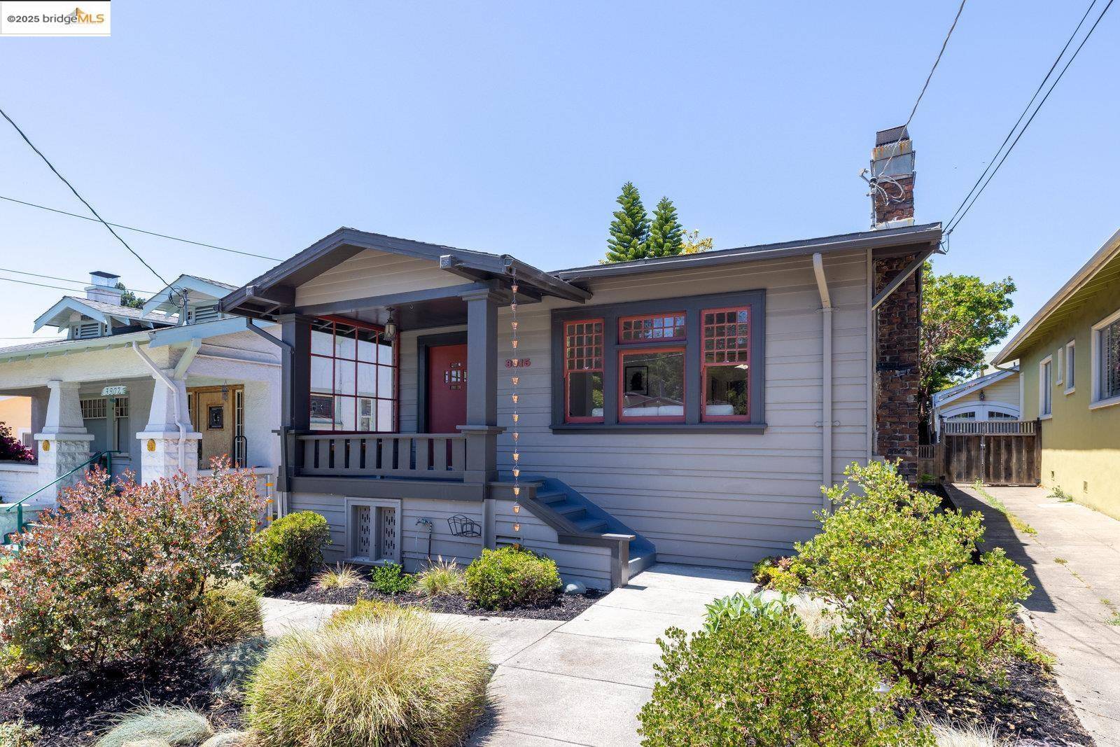 Oakland, CA 94602,3915 Glen Park Rd