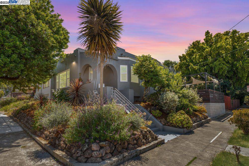 Oakland, CA 94606,2133 E 30Th St