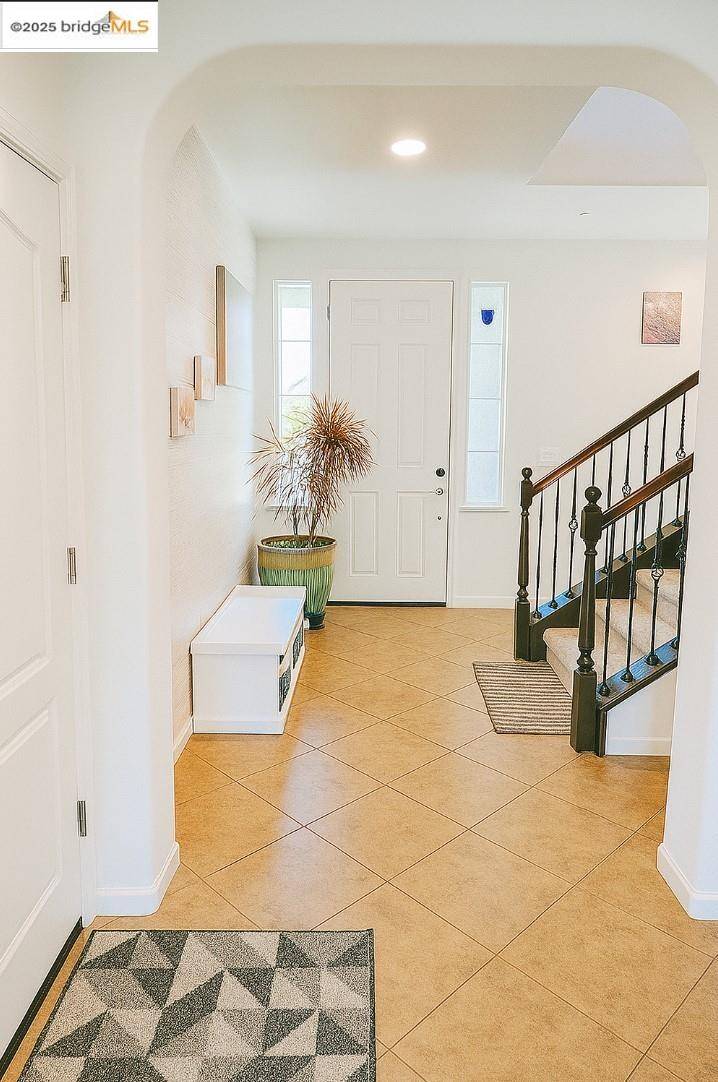 Discovery Bay, CA 94505,8491 Pinehollow Cir