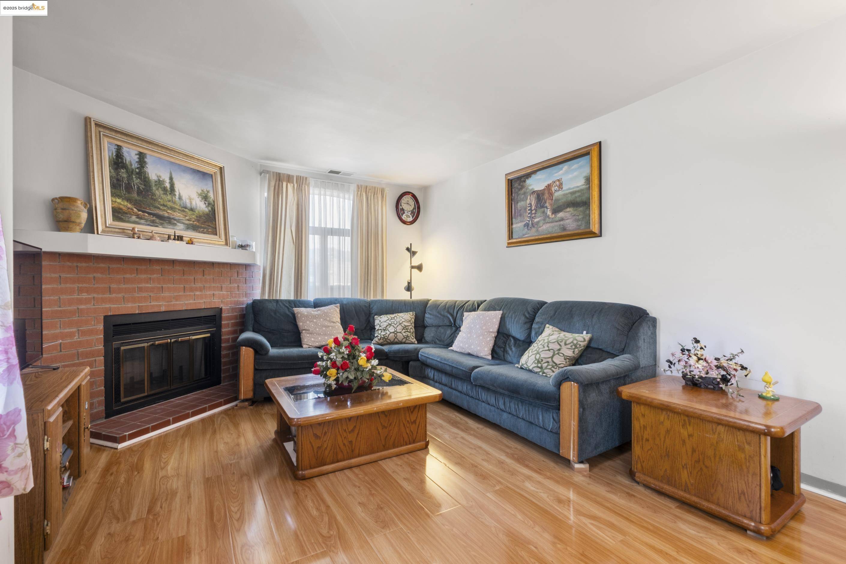 Albany, CA 94706,1050 Kains Ave. #3