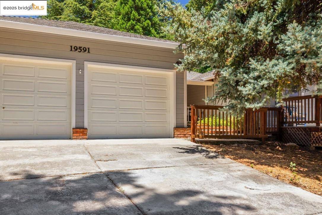 Groveland, CA 95321,19591 Chaffee Circle